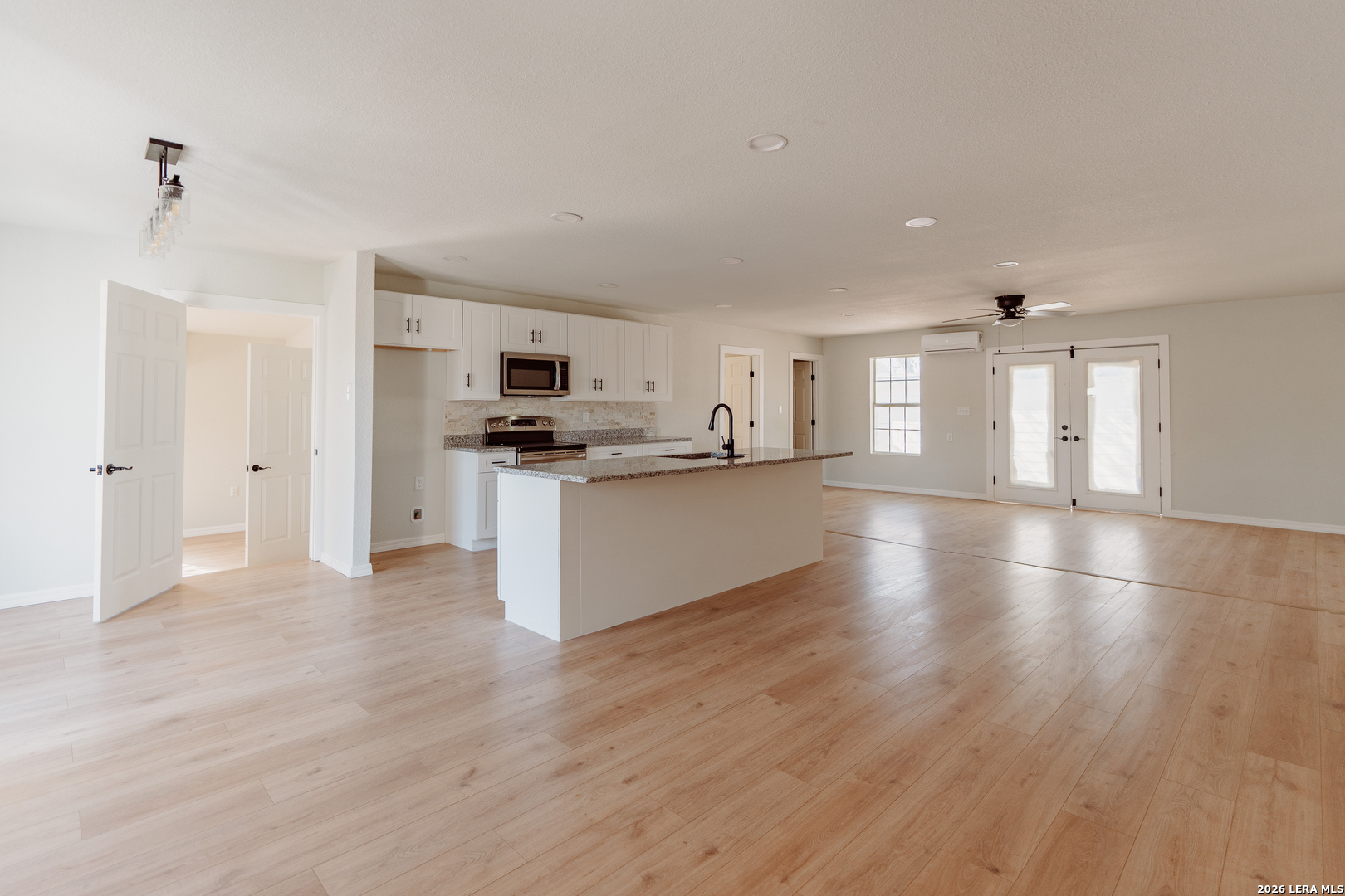 115 Huxley Dr
