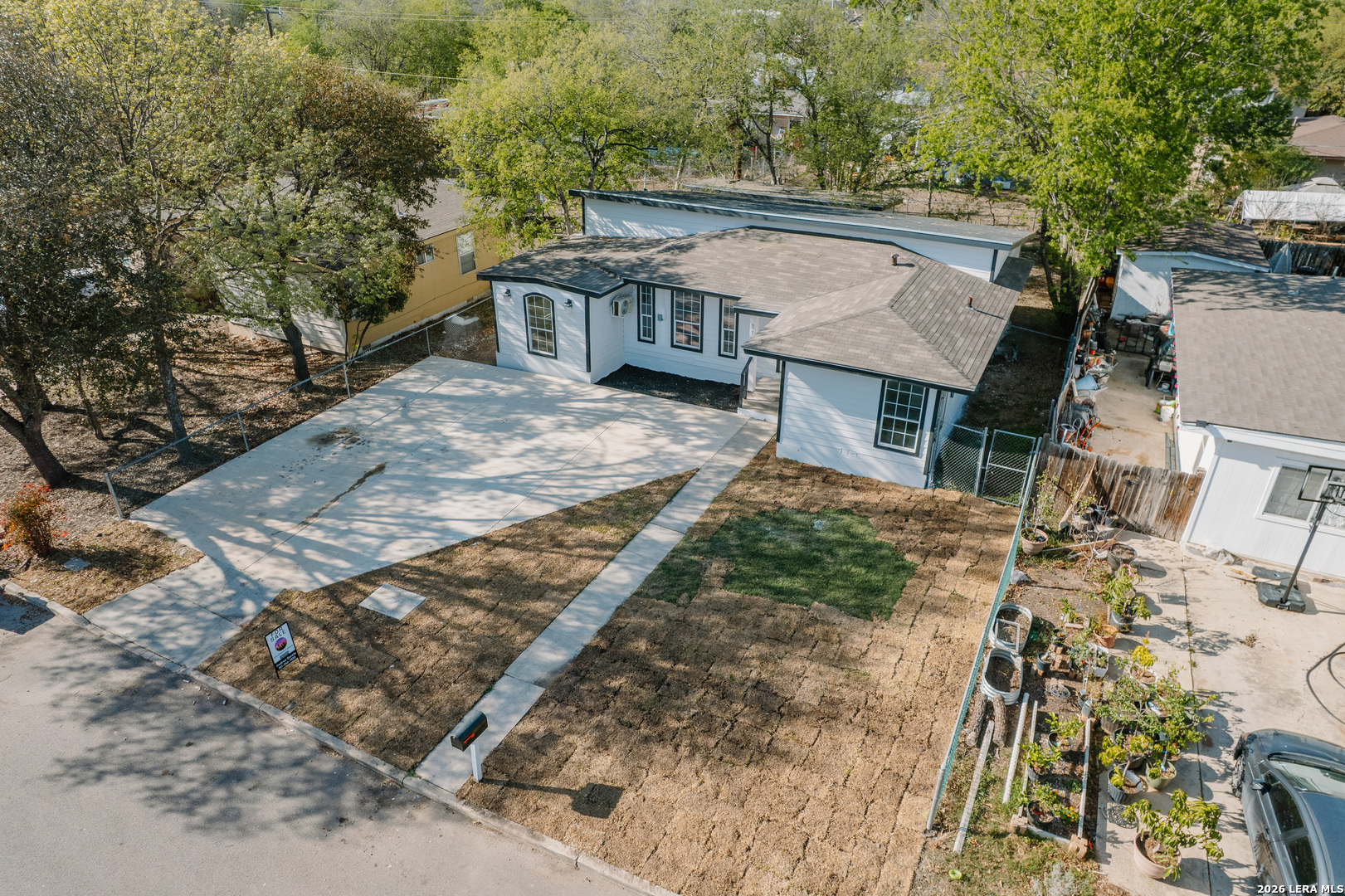115 Huxley Dr