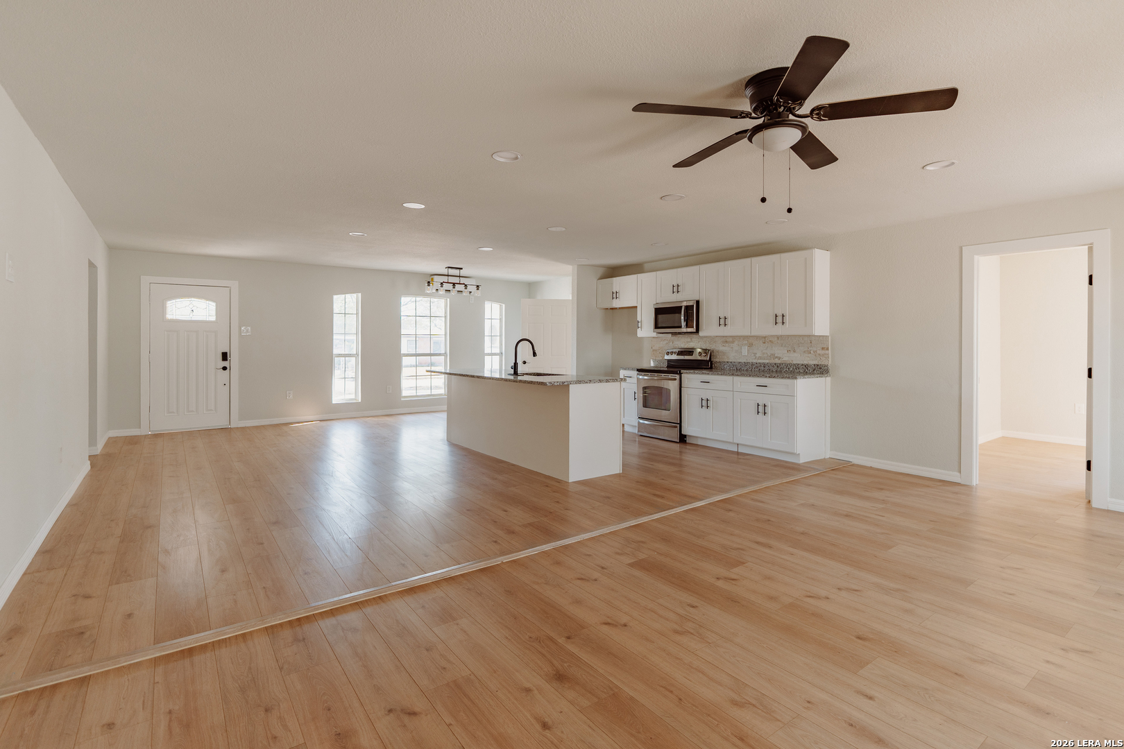 115 Huxley Dr