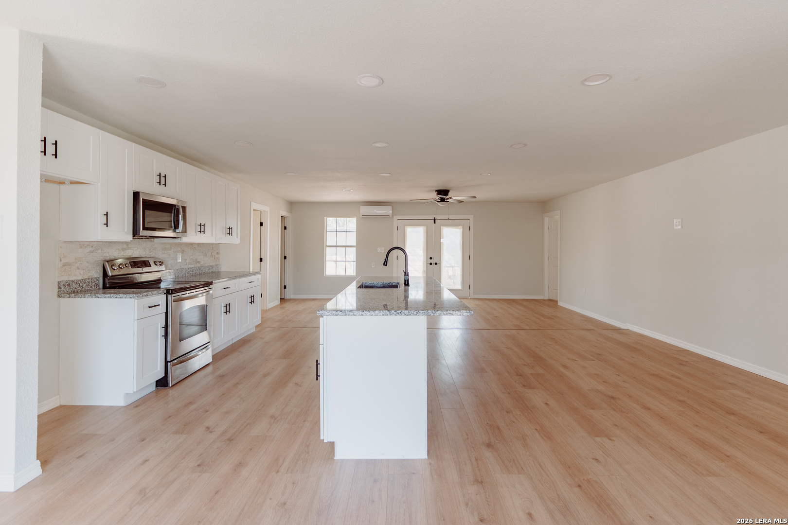 115 Huxley Dr