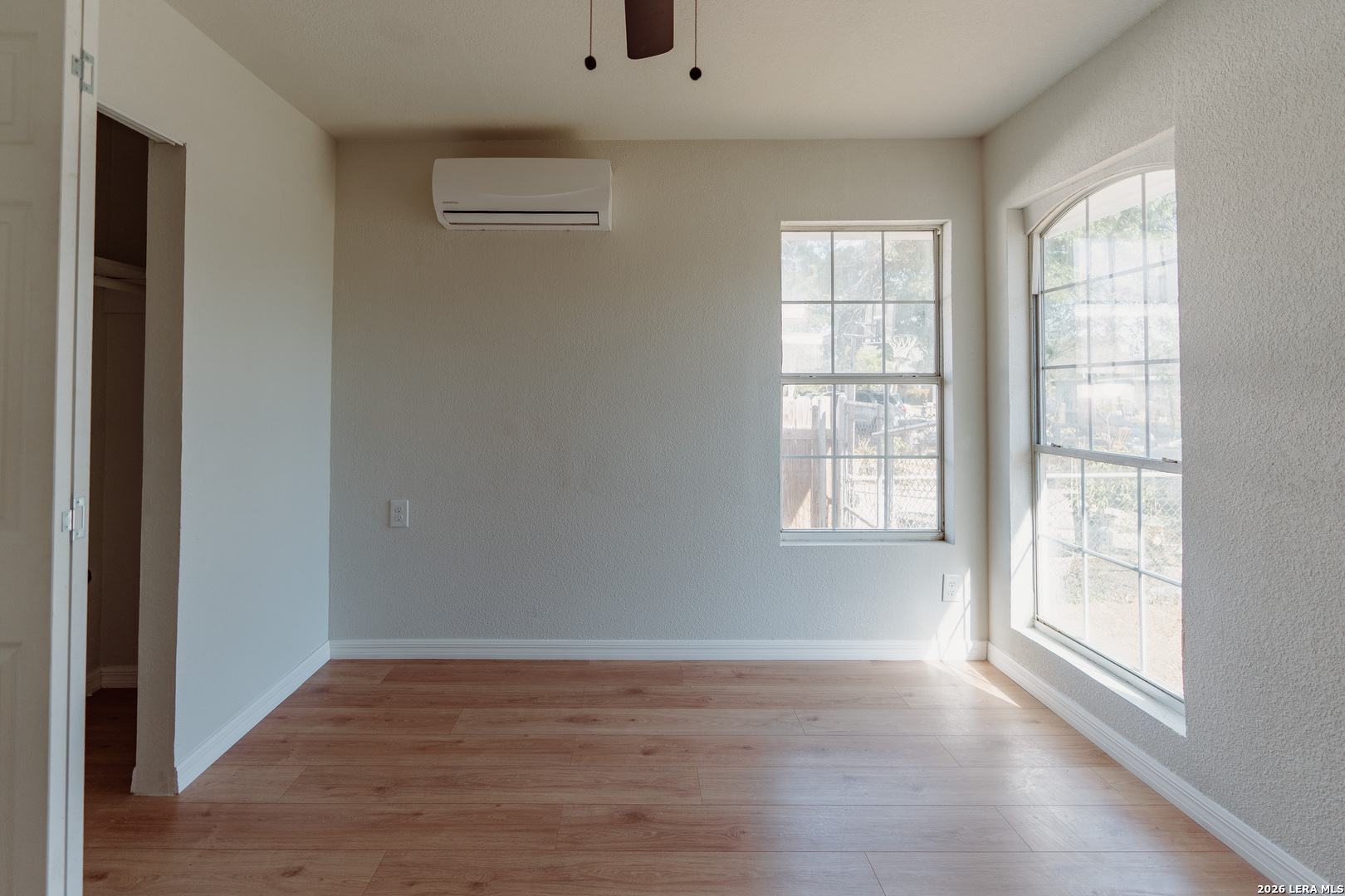 115 Huxley Dr