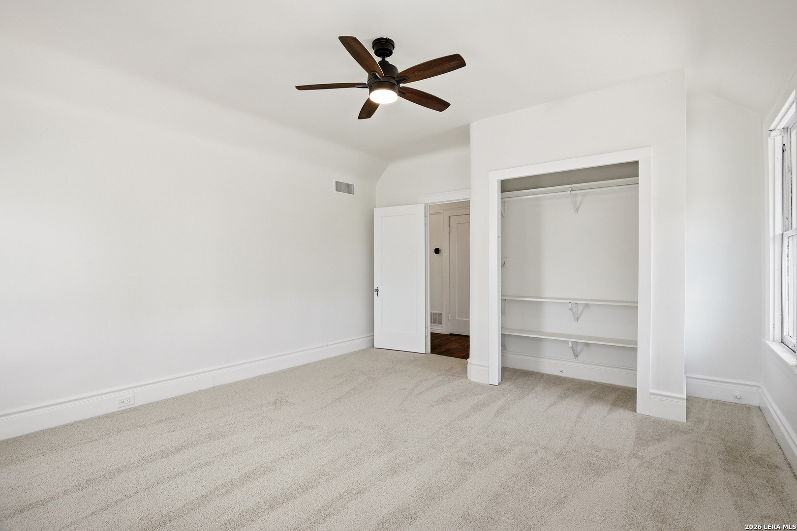 162 Davis Ct