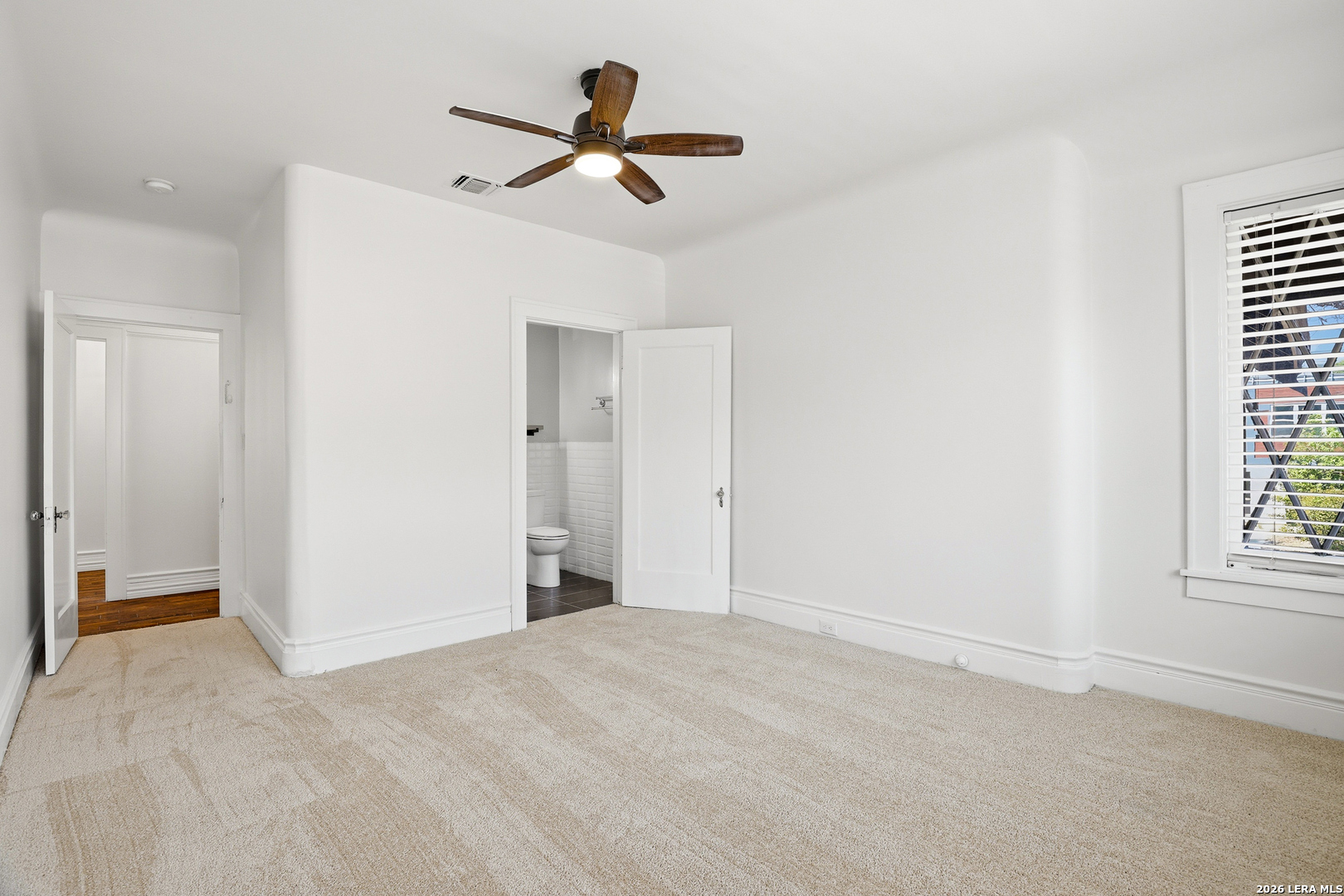 162 Davis Ct