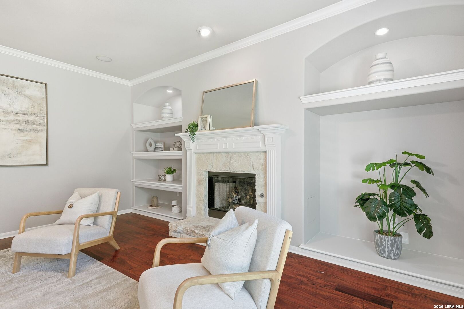 831 Queens Oak