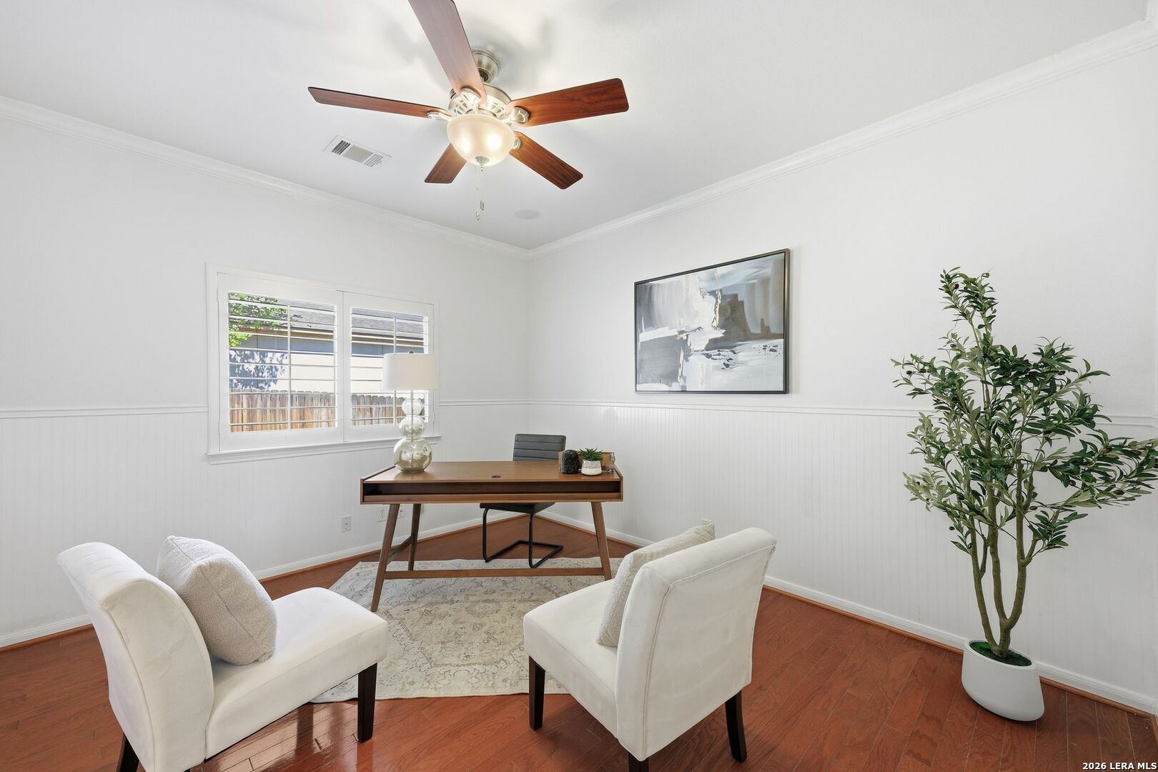 831 Queens Oak