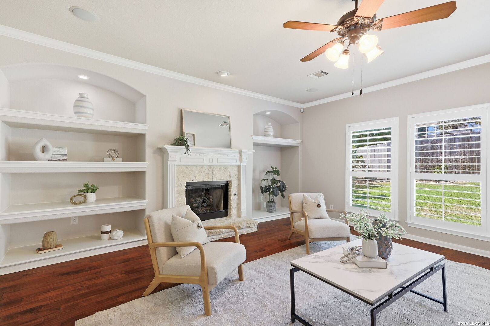 831 Queens Oak