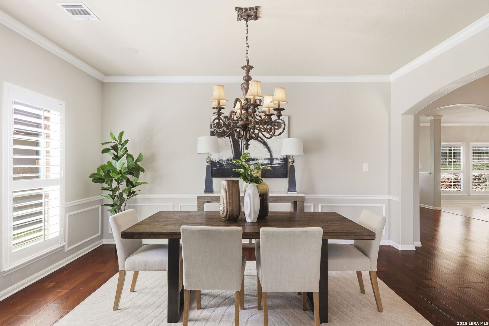 831 Queens Oak