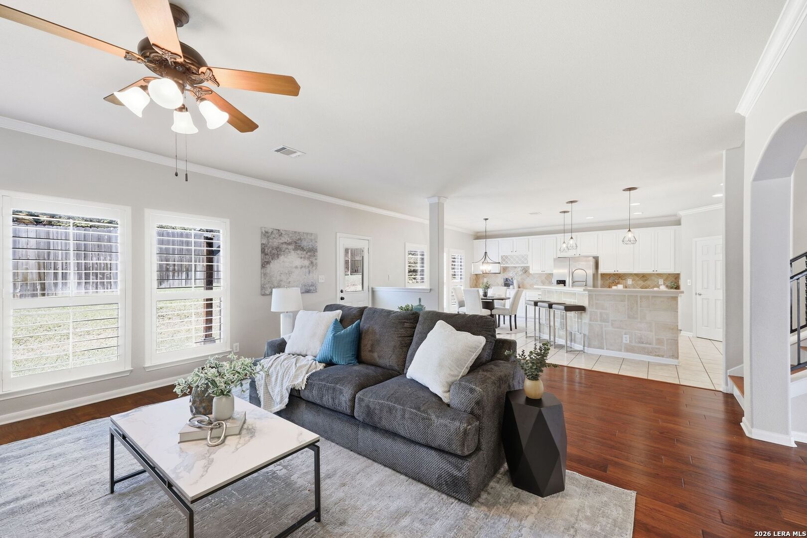 831 Queens Oak