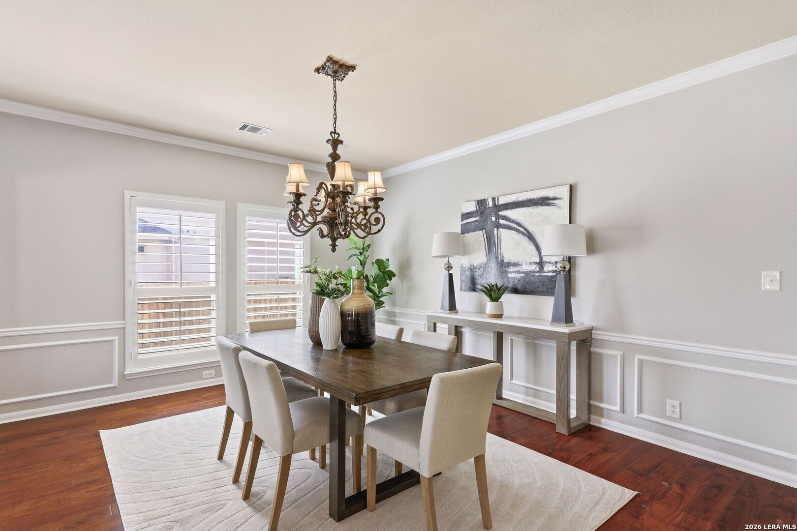 831 Queens Oak