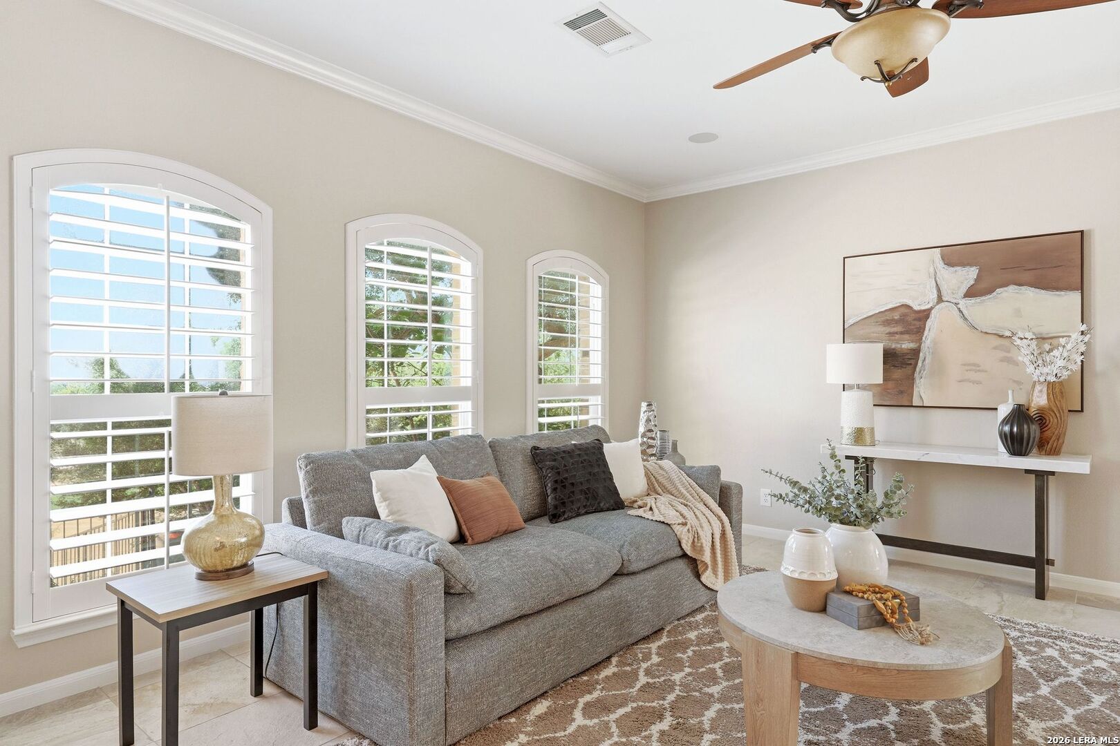 831 Queens Oak