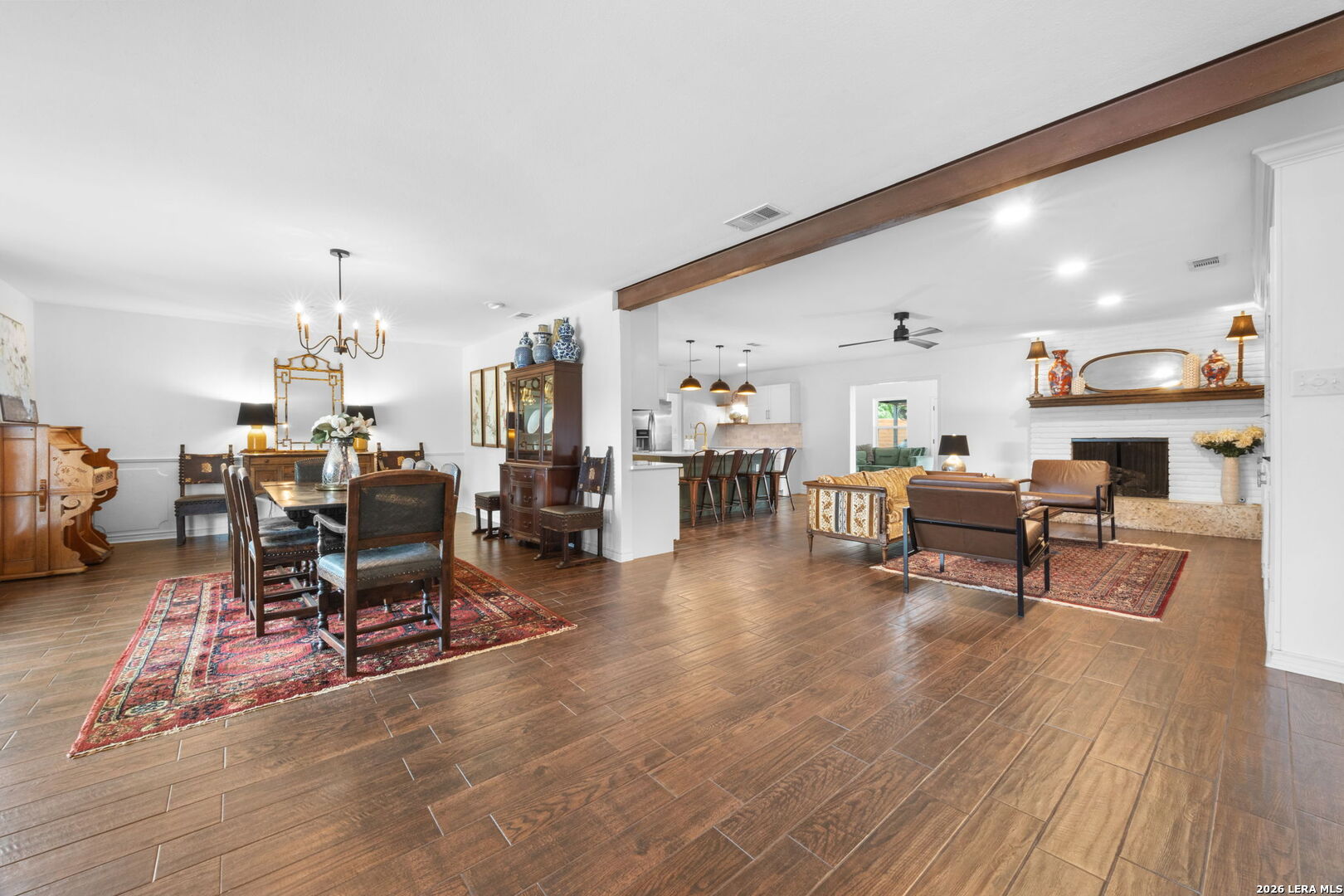1307 MOUNT VIEJA DR