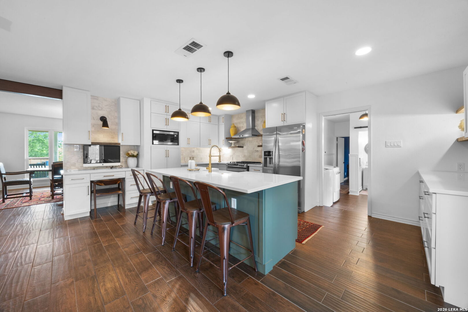 1307 MOUNT VIEJA DR
