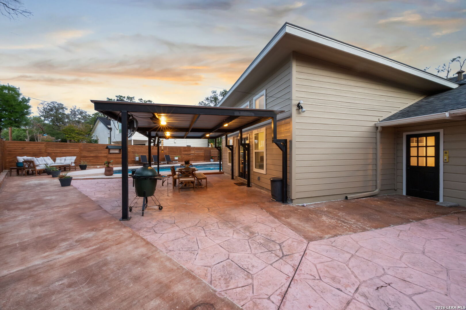 1307 MOUNT VIEJA DR