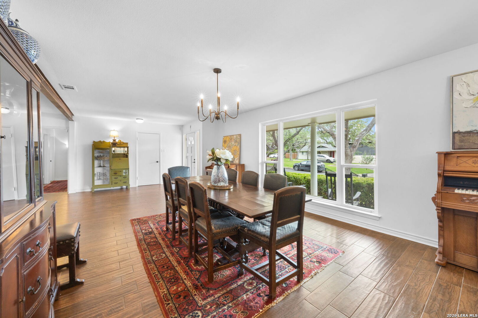 1307 MOUNT VIEJA DR