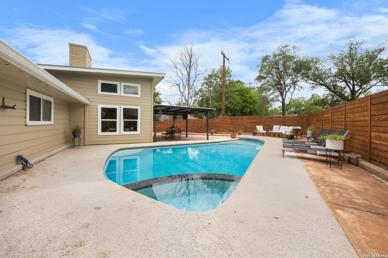 1307 MOUNT VIEJA DR