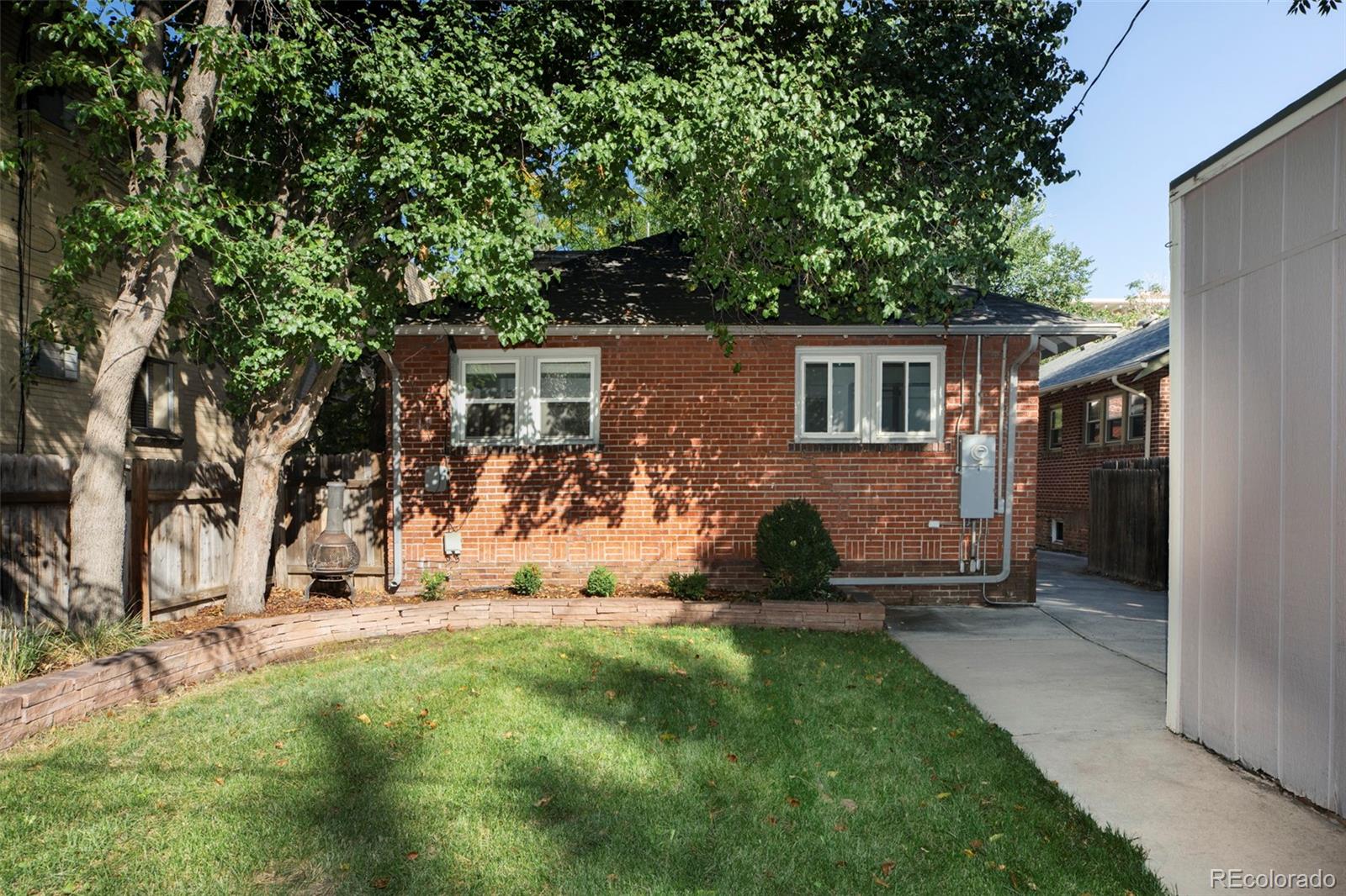 1327 Monroe Street