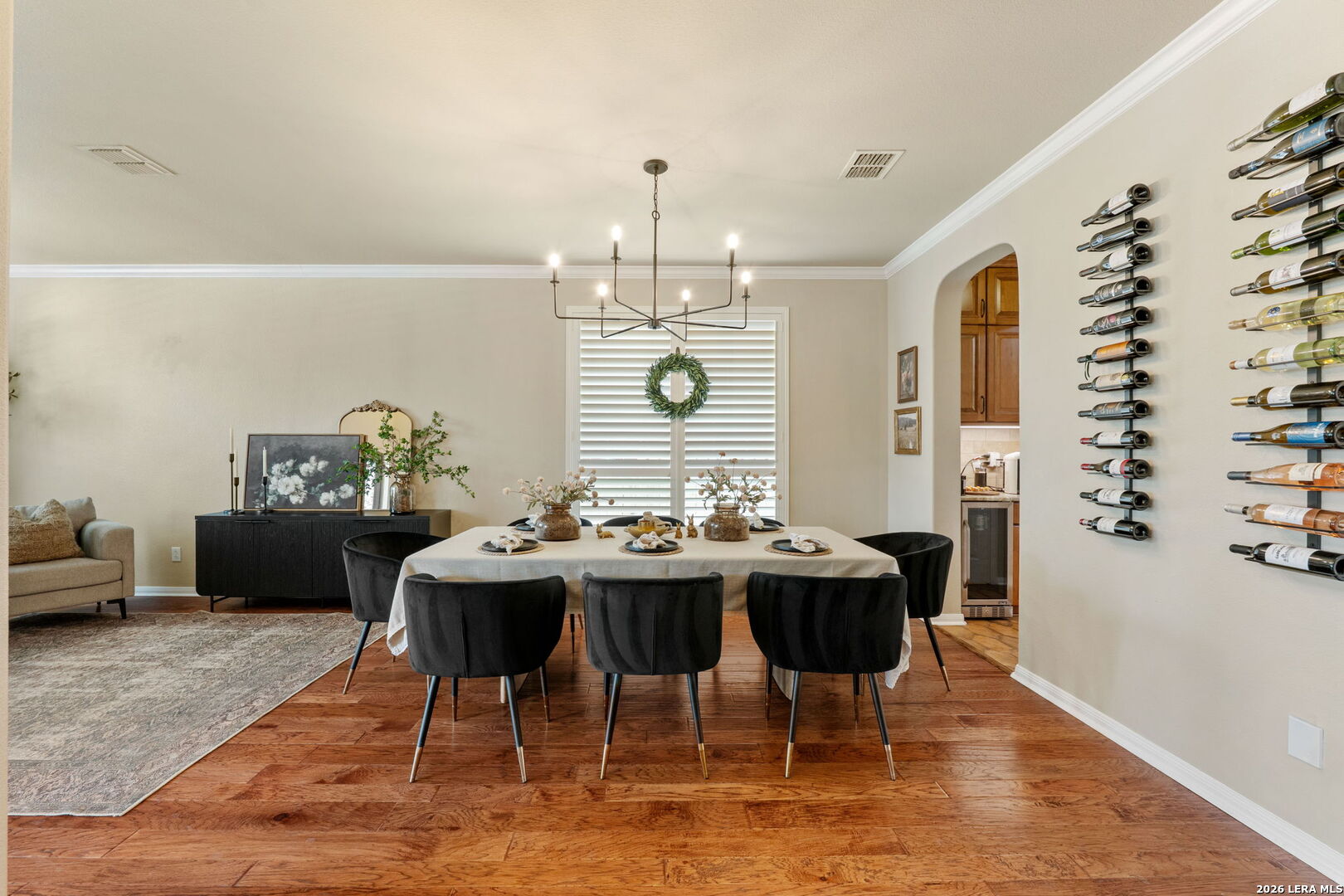 410 Midway Crst