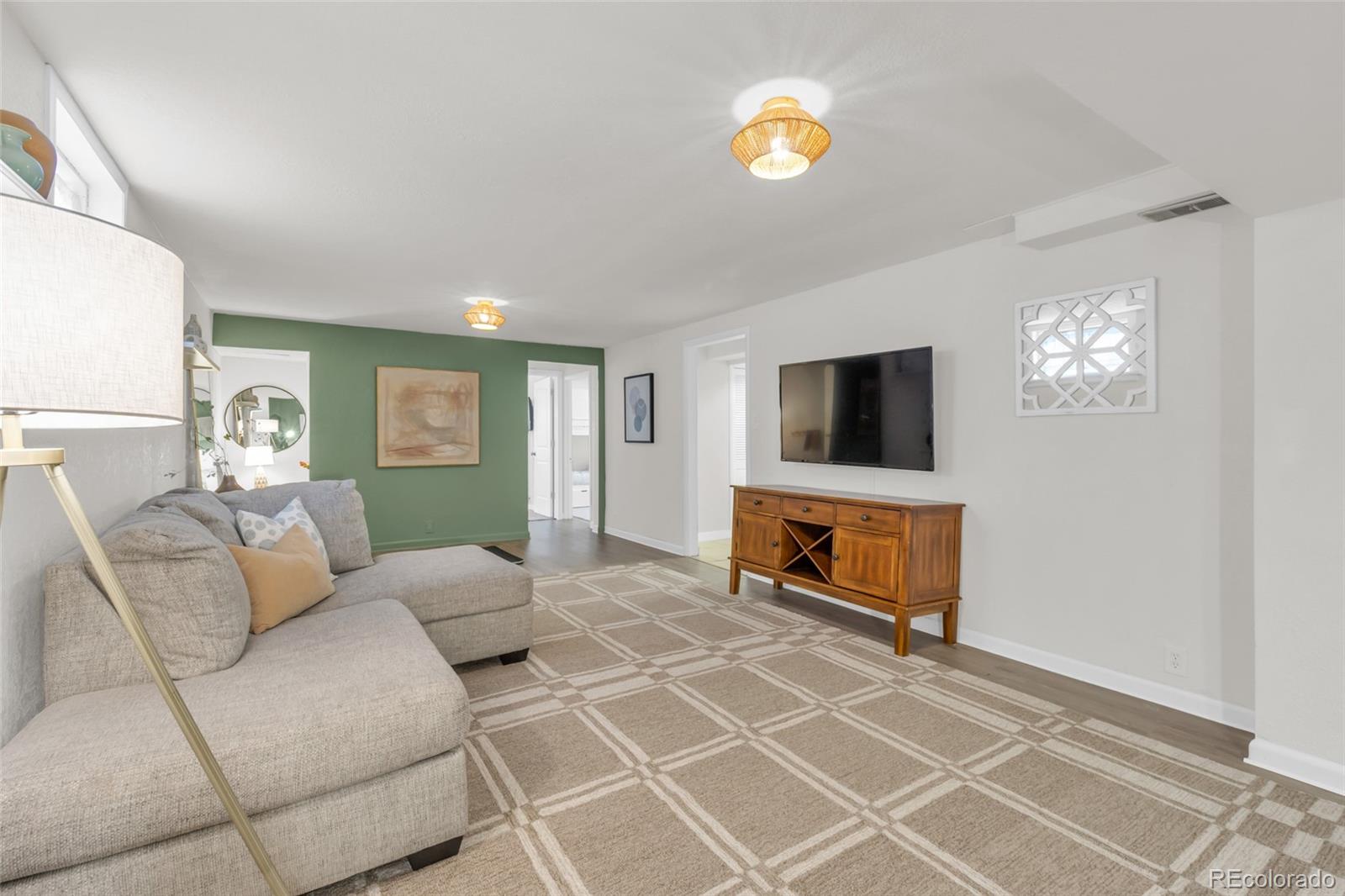 3112 W Layton Avenue