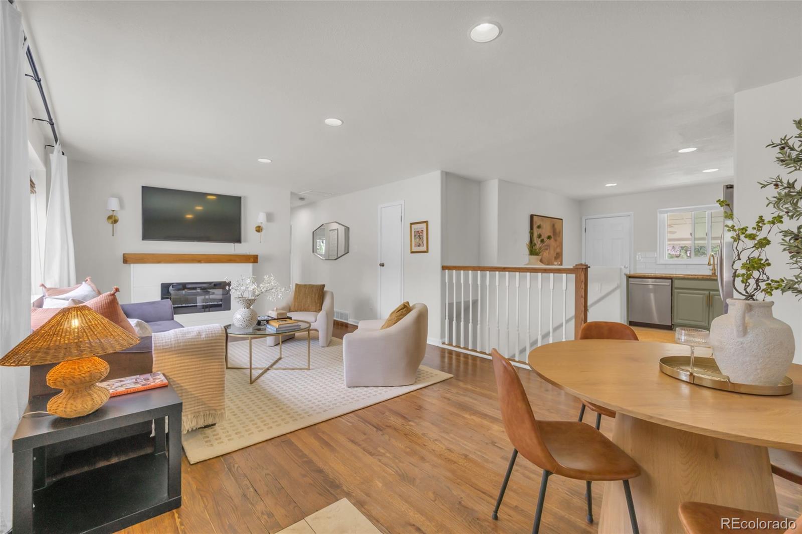 3112 W Layton Avenue