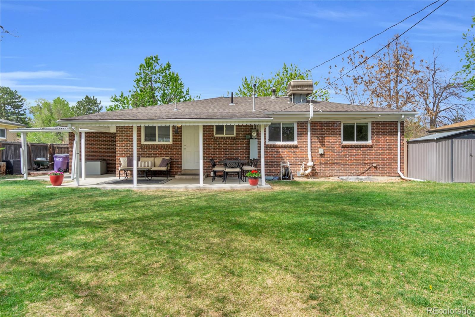 3112 W Layton Avenue
