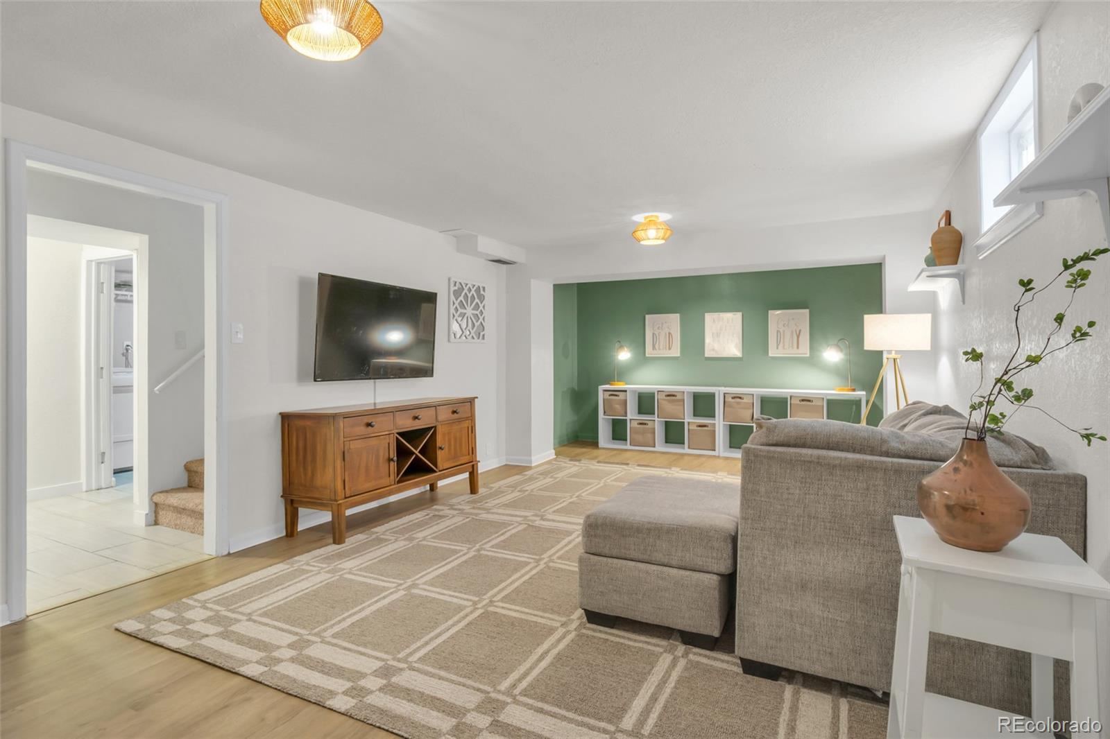3112 W Layton Avenue