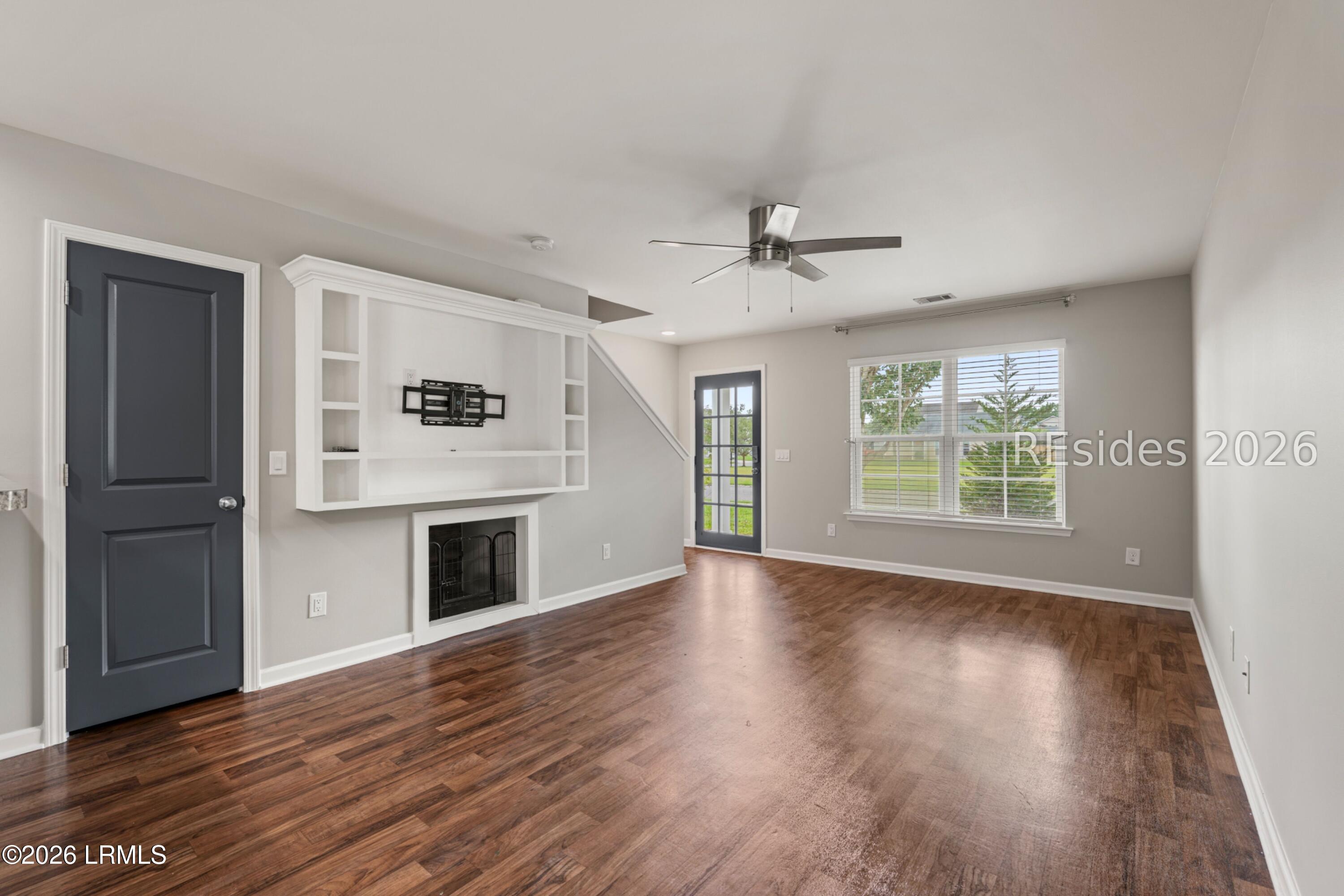28 E Park Loop