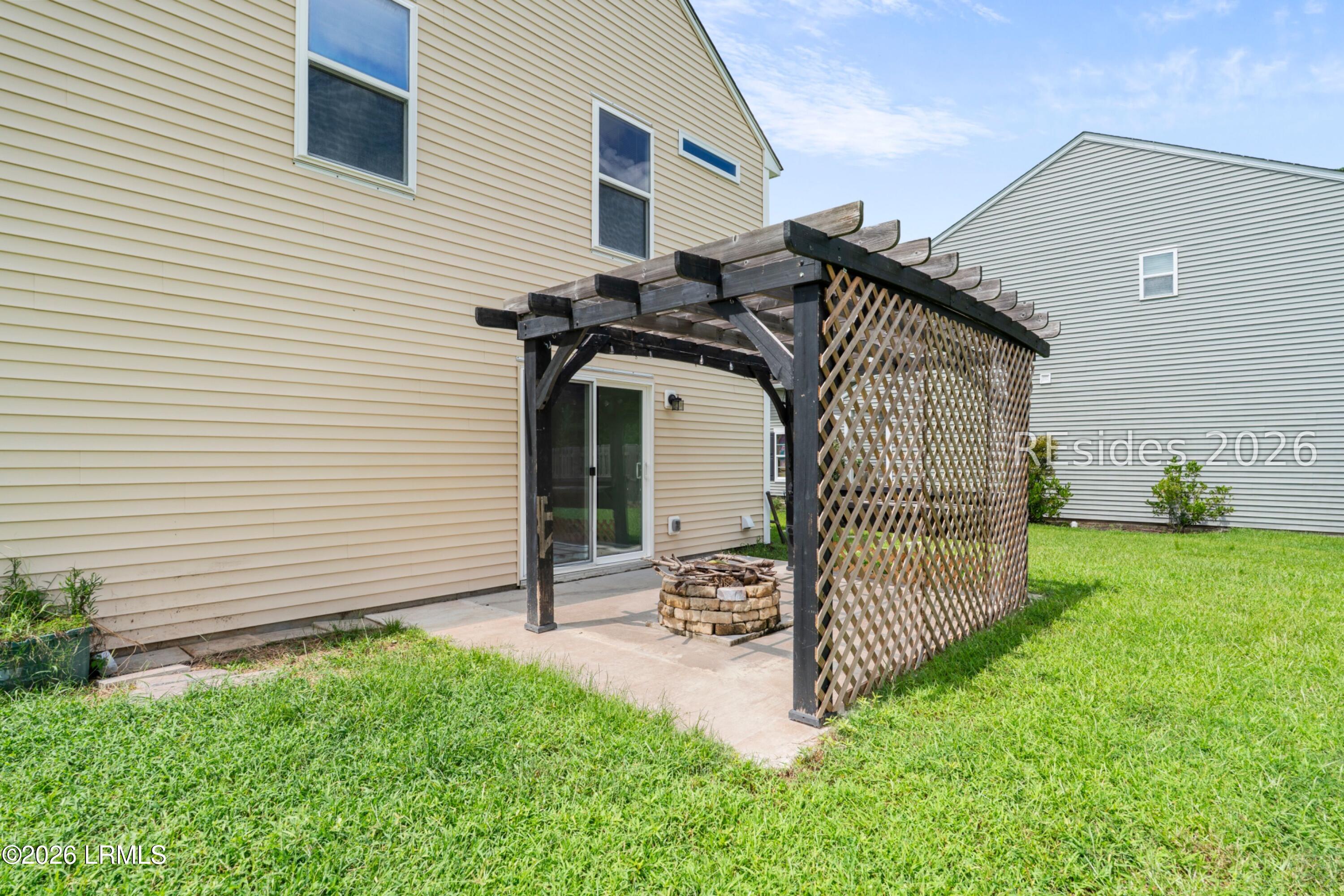28 E Park Loop