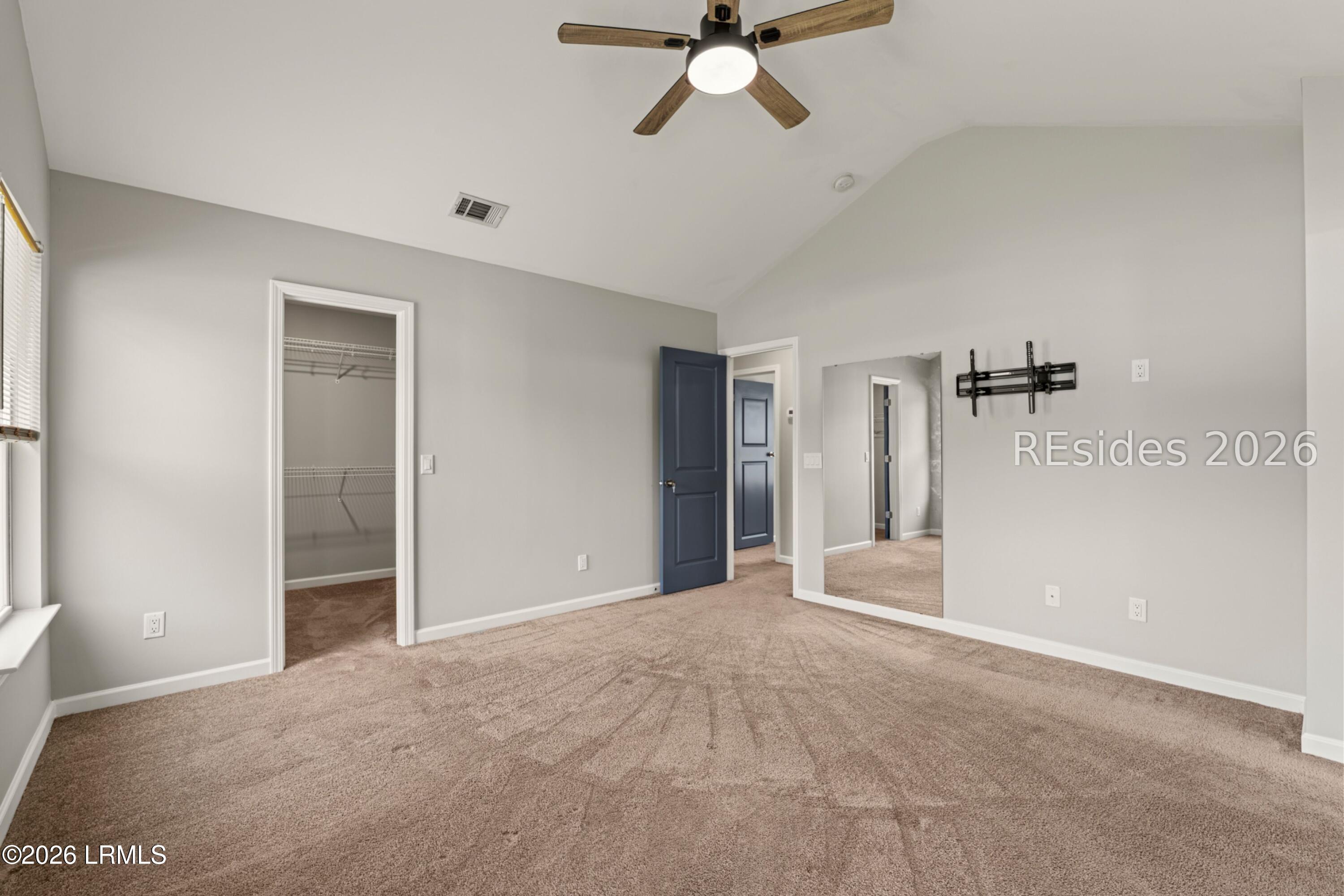 28 E Park Loop