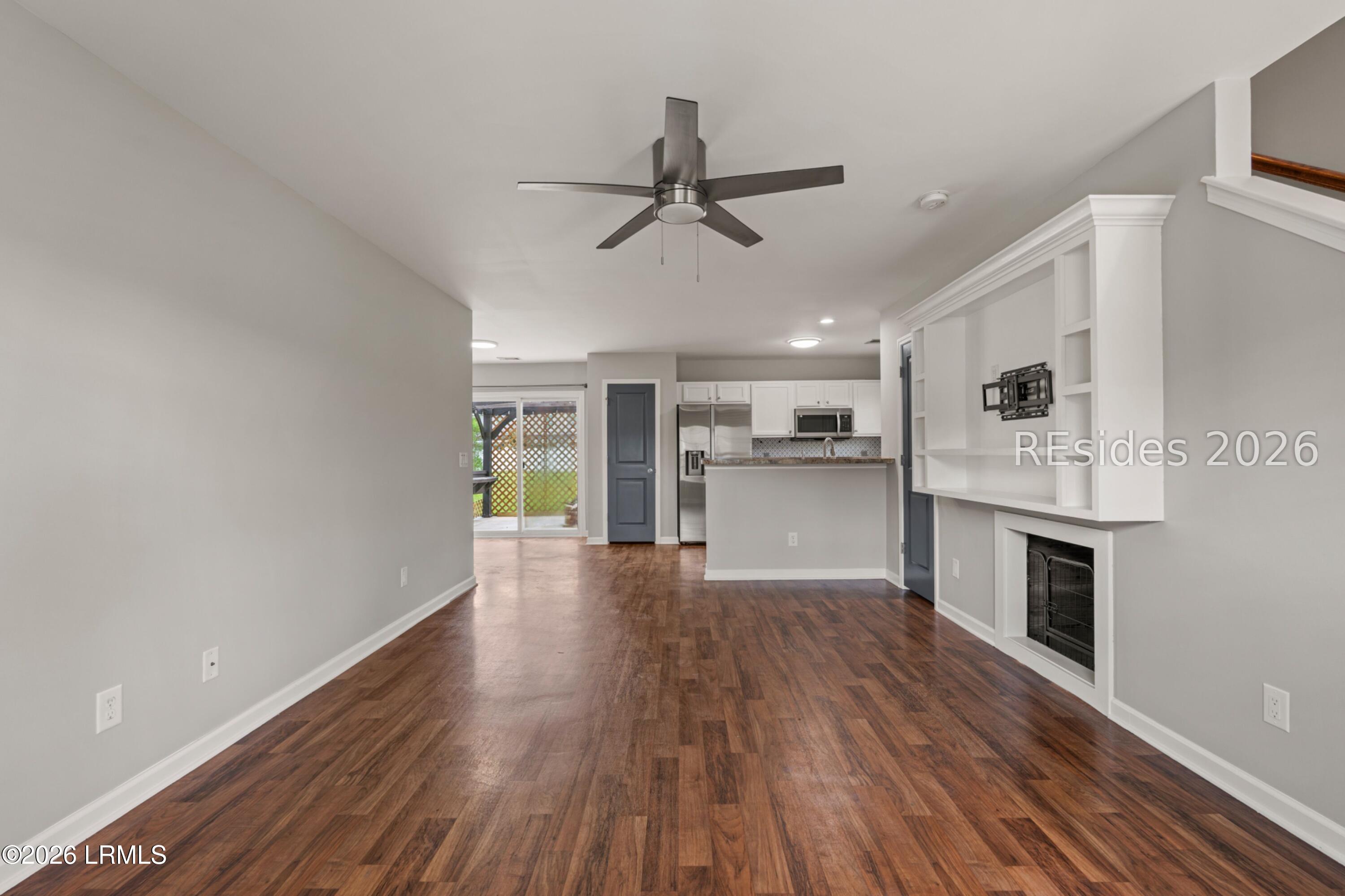 28 E Park Loop