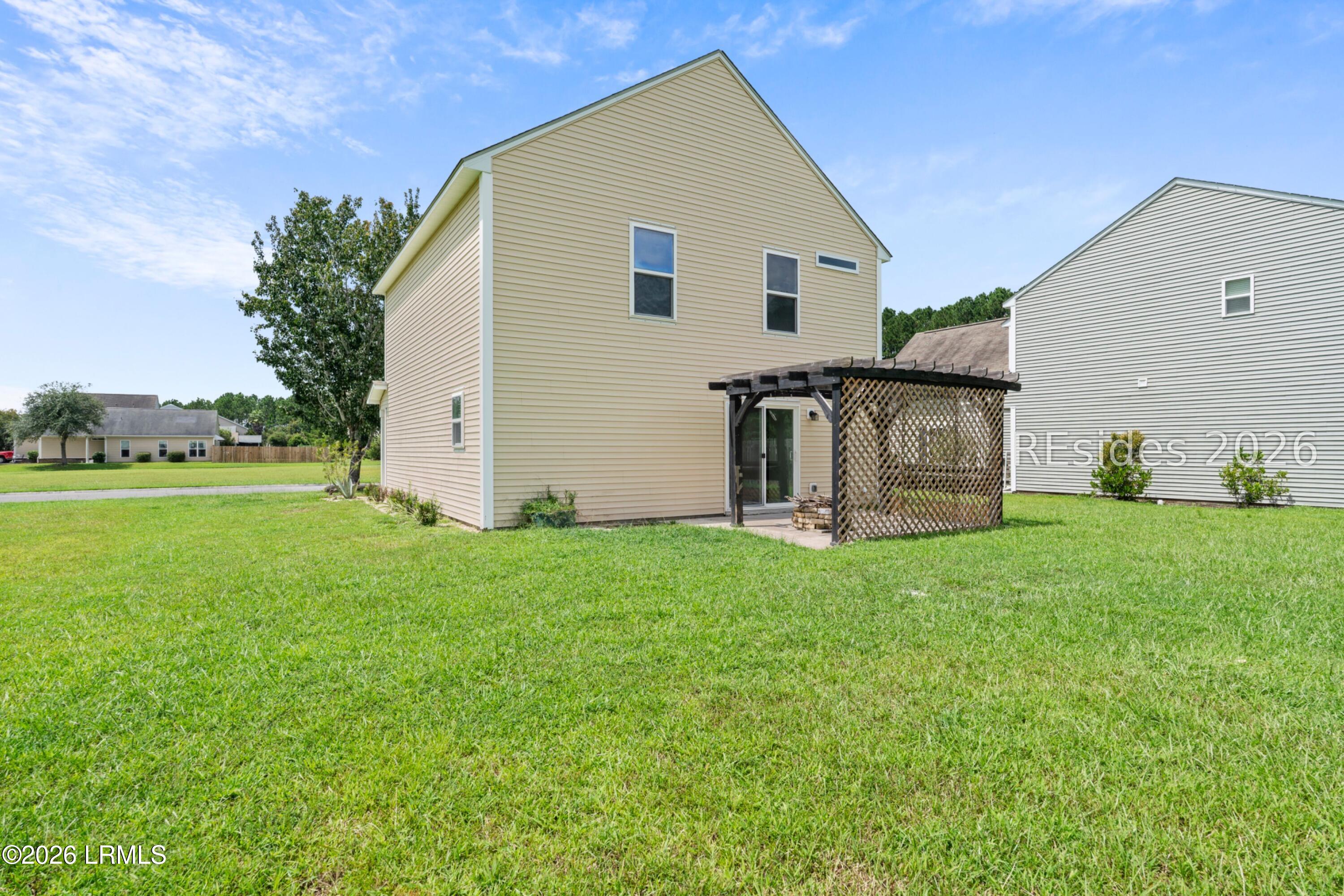 28 E Park Loop