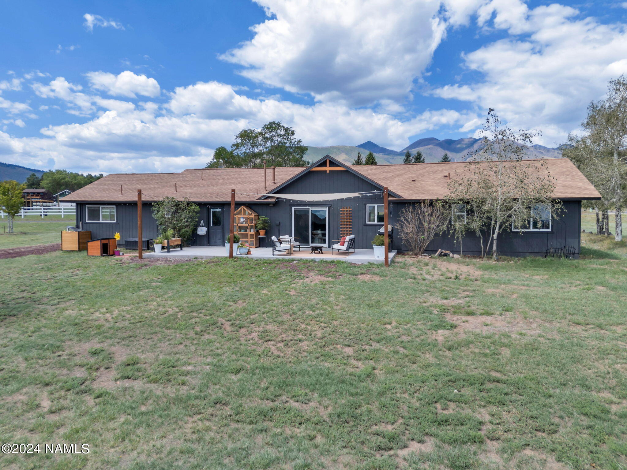 11245 N Lupine Lane