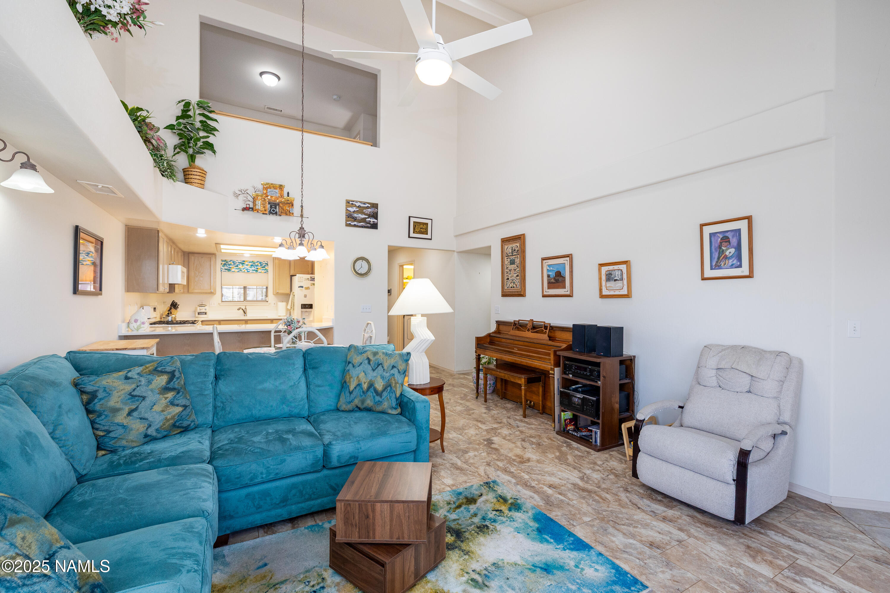 5962 E Mountain Oaks Drive