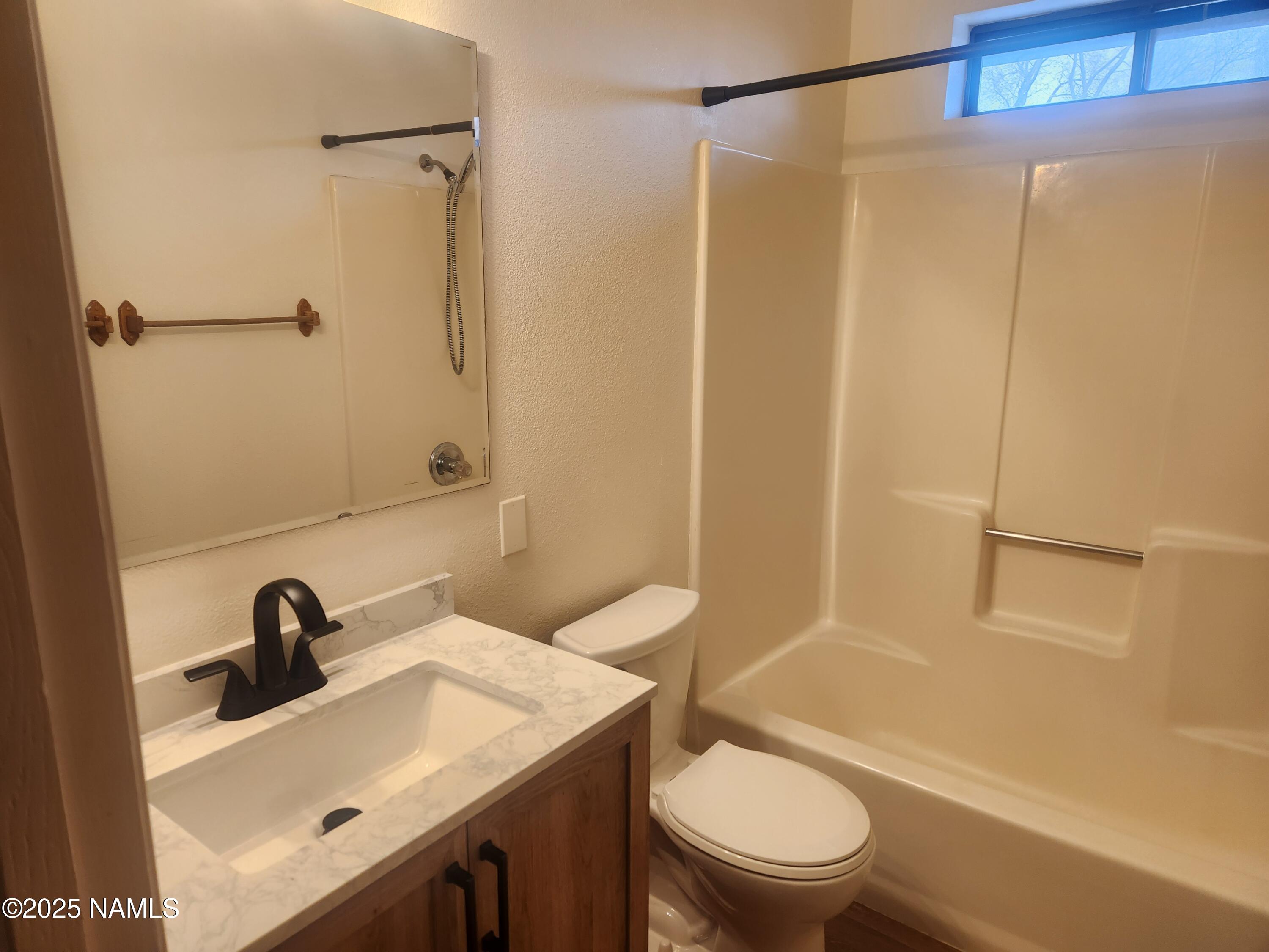 501 W Santa Fe Avenue, 3