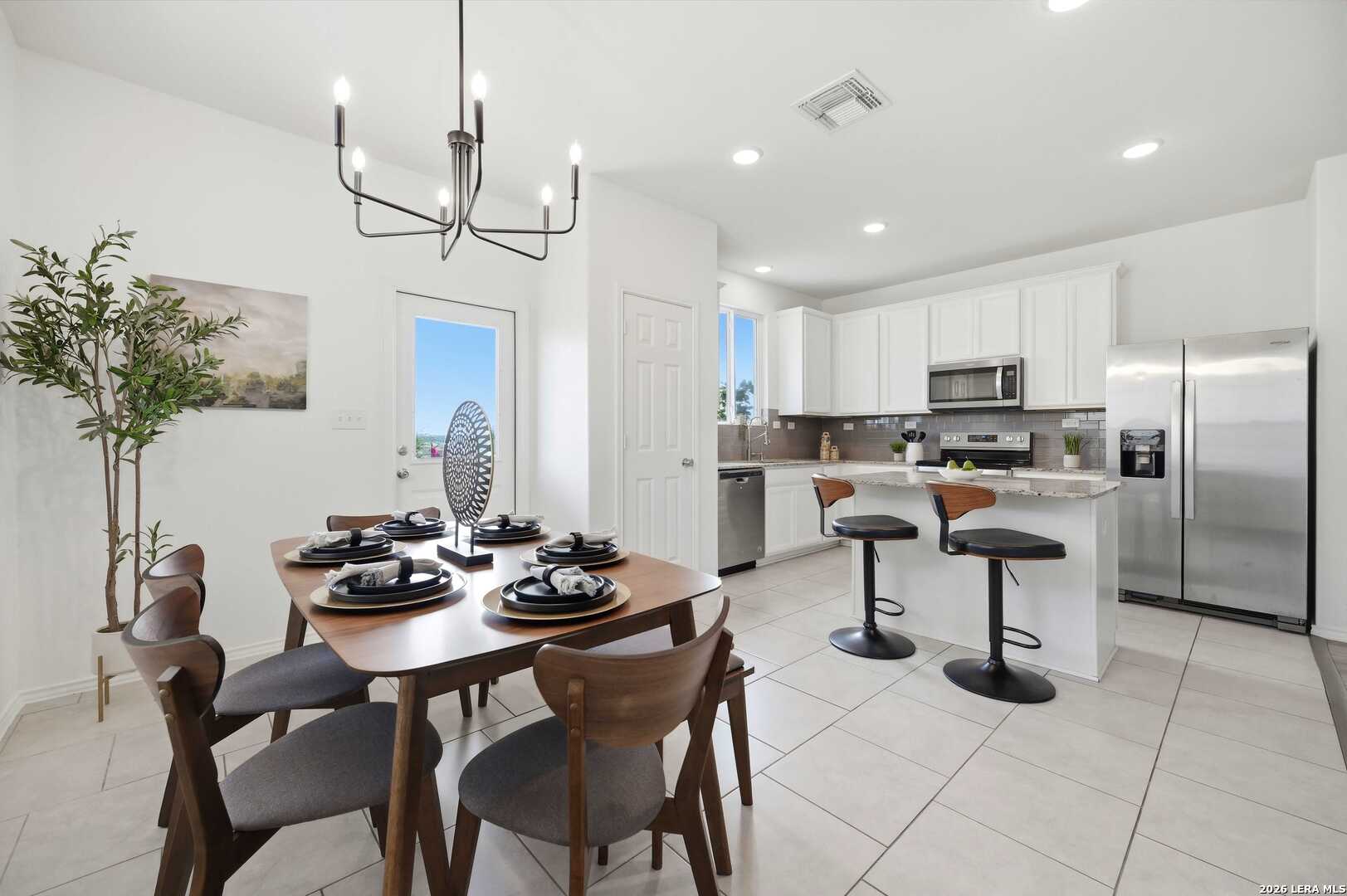 10318 McQueeney