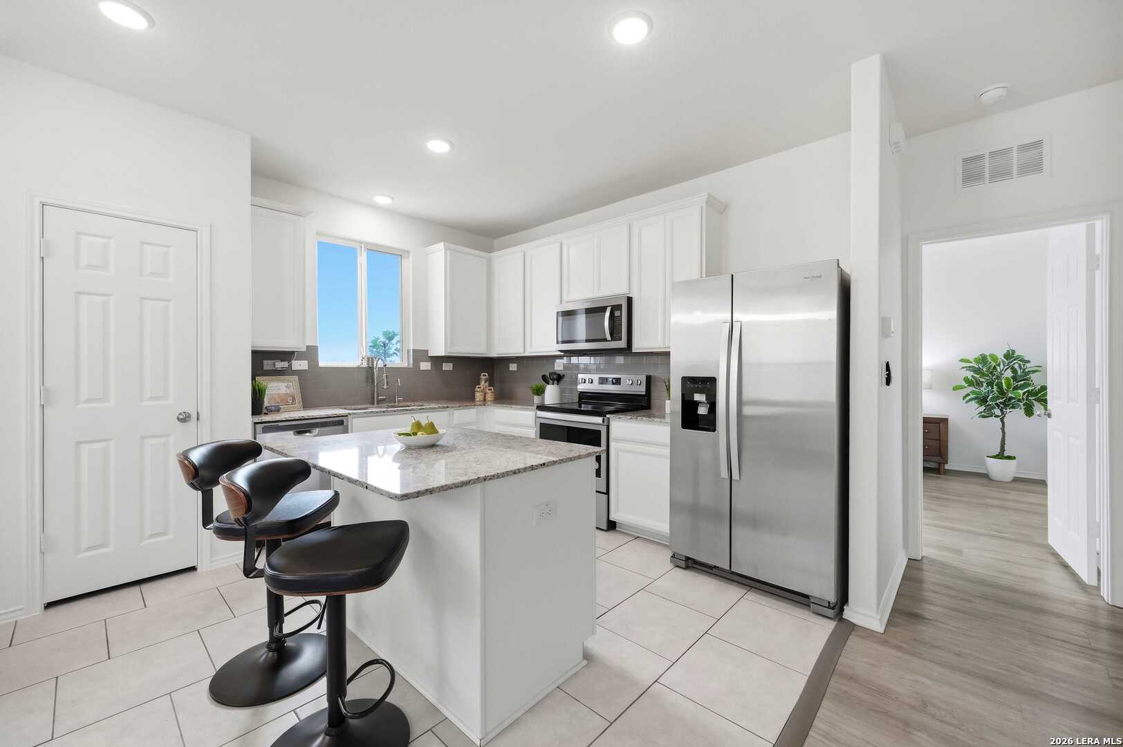 10318 McQueeney