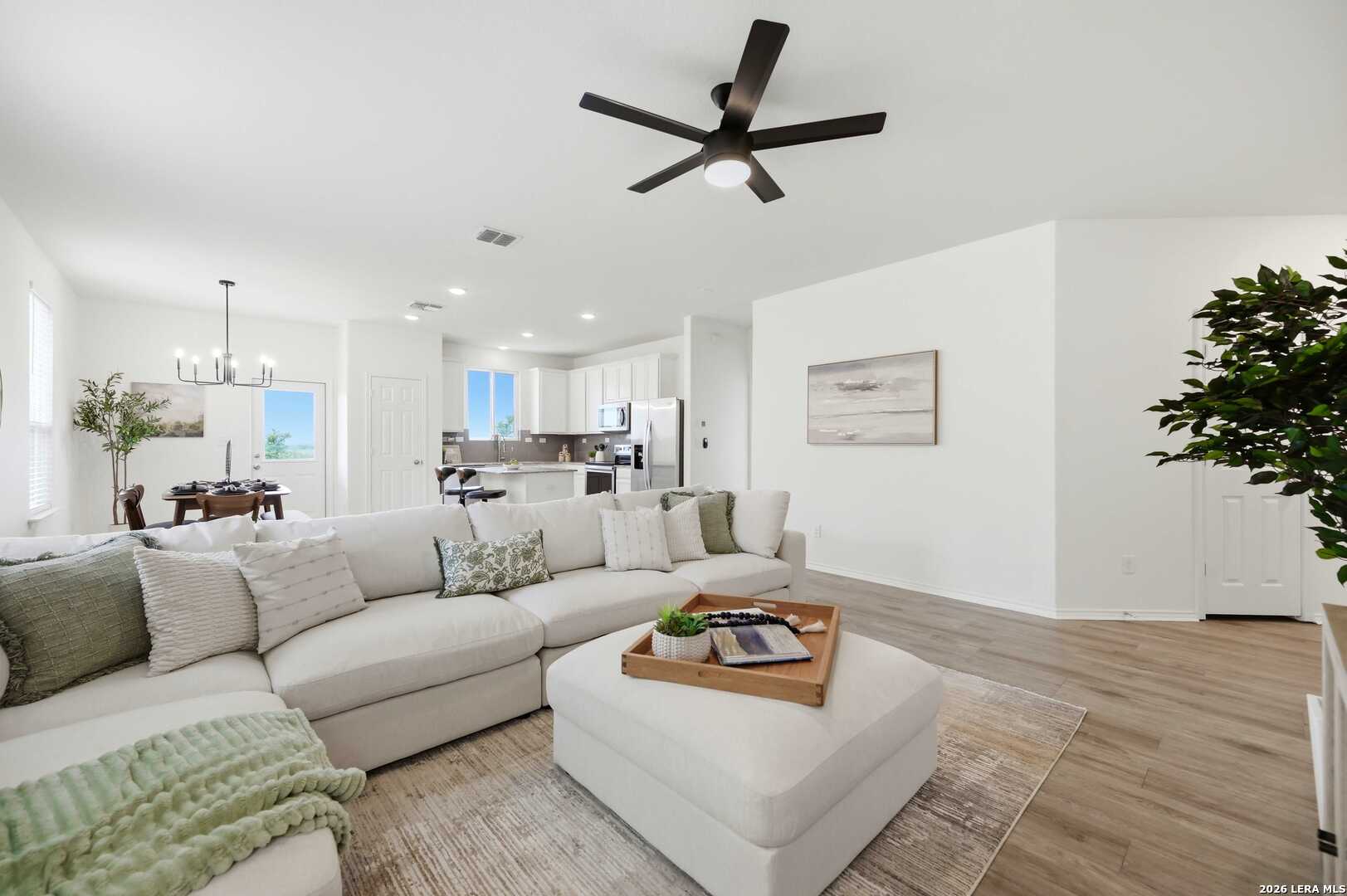 10318 McQueeney
