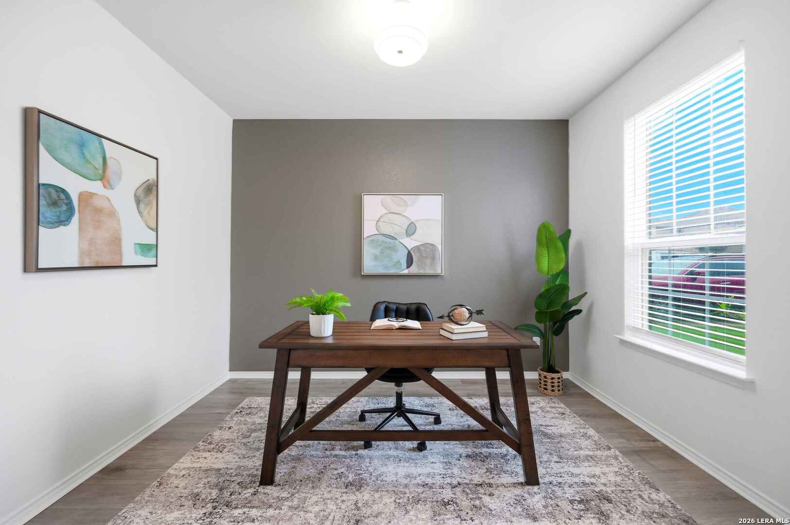 10318 McQueeney