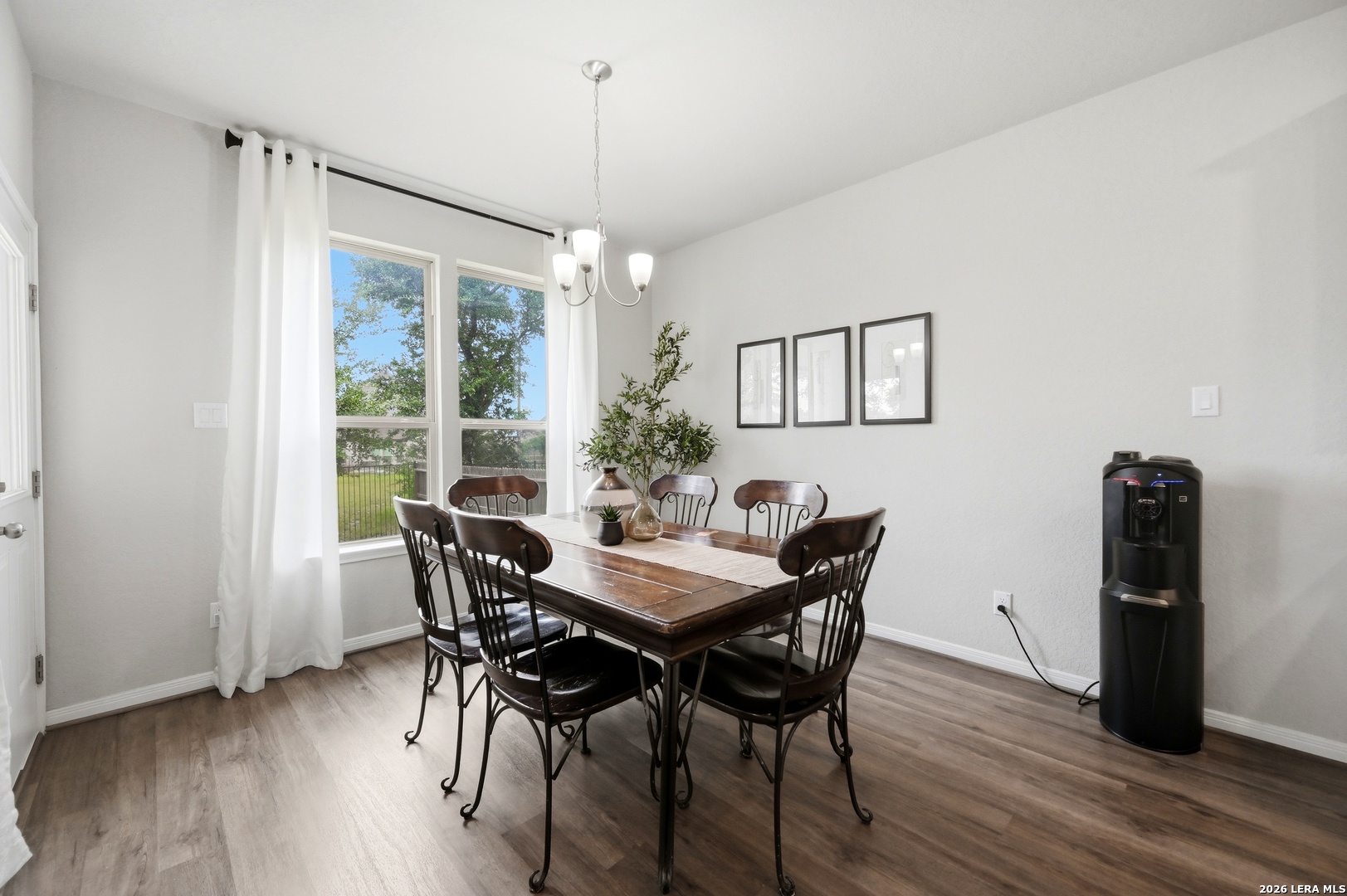 1639 Dunvegan Park