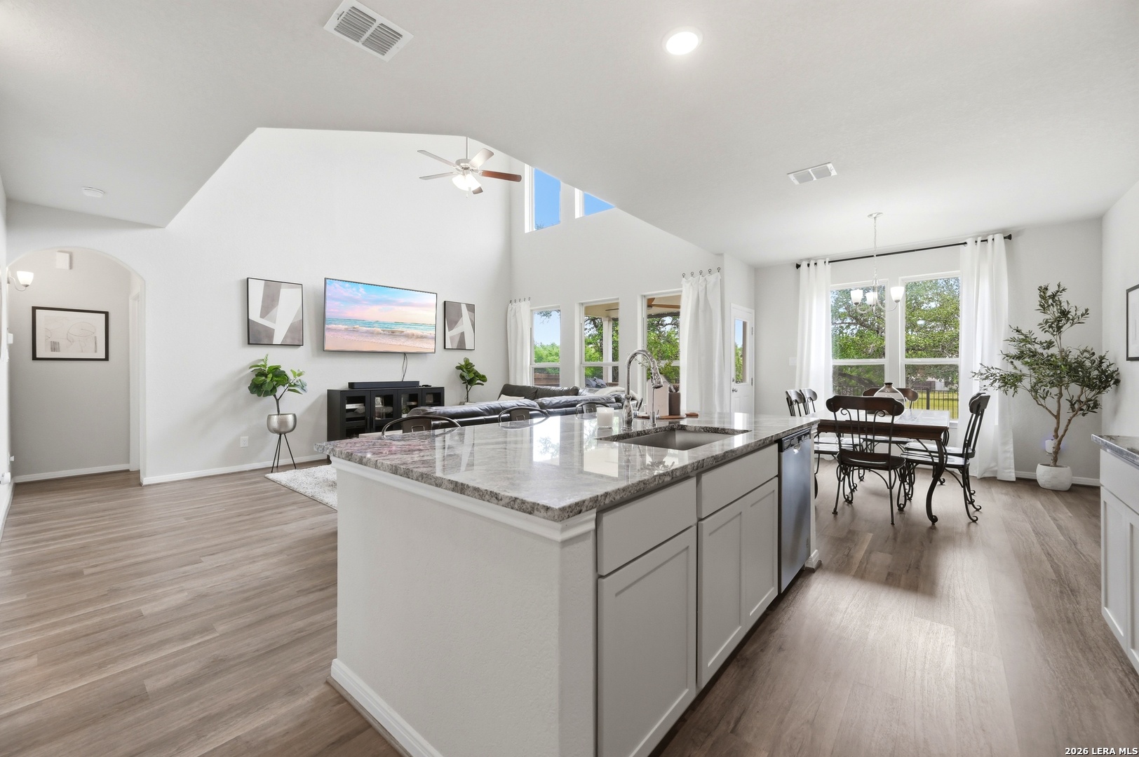1639 Dunvegan Park