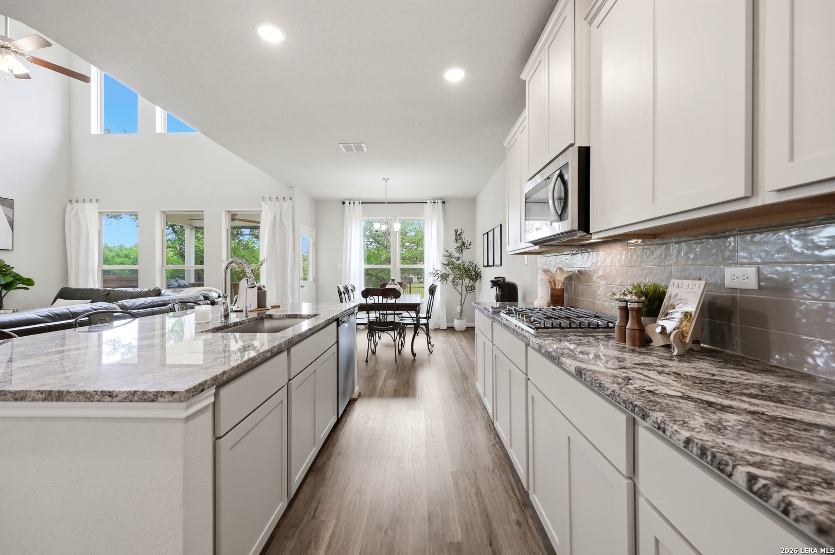 1639 Dunvegan Park