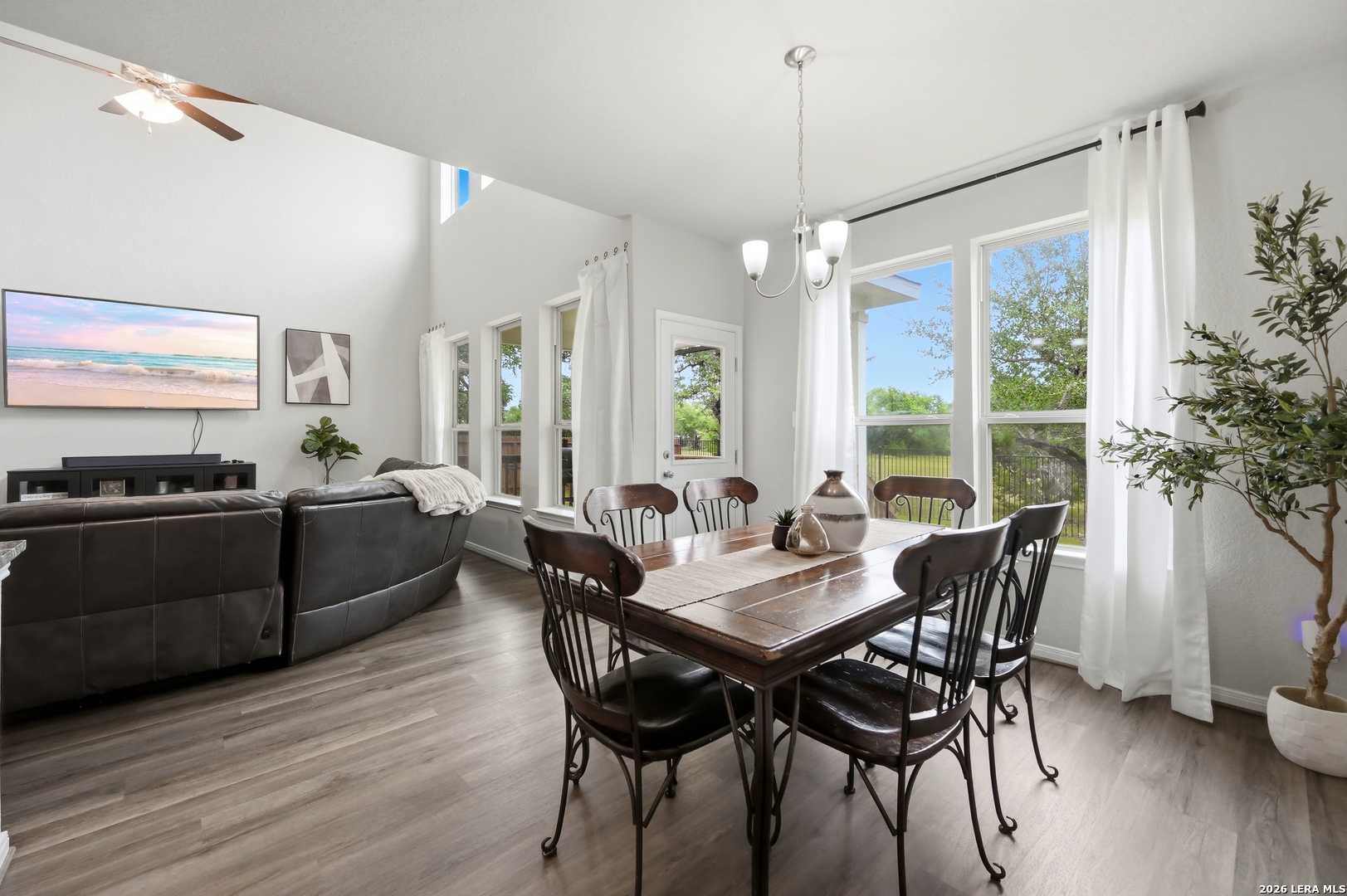 1639 Dunvegan Park