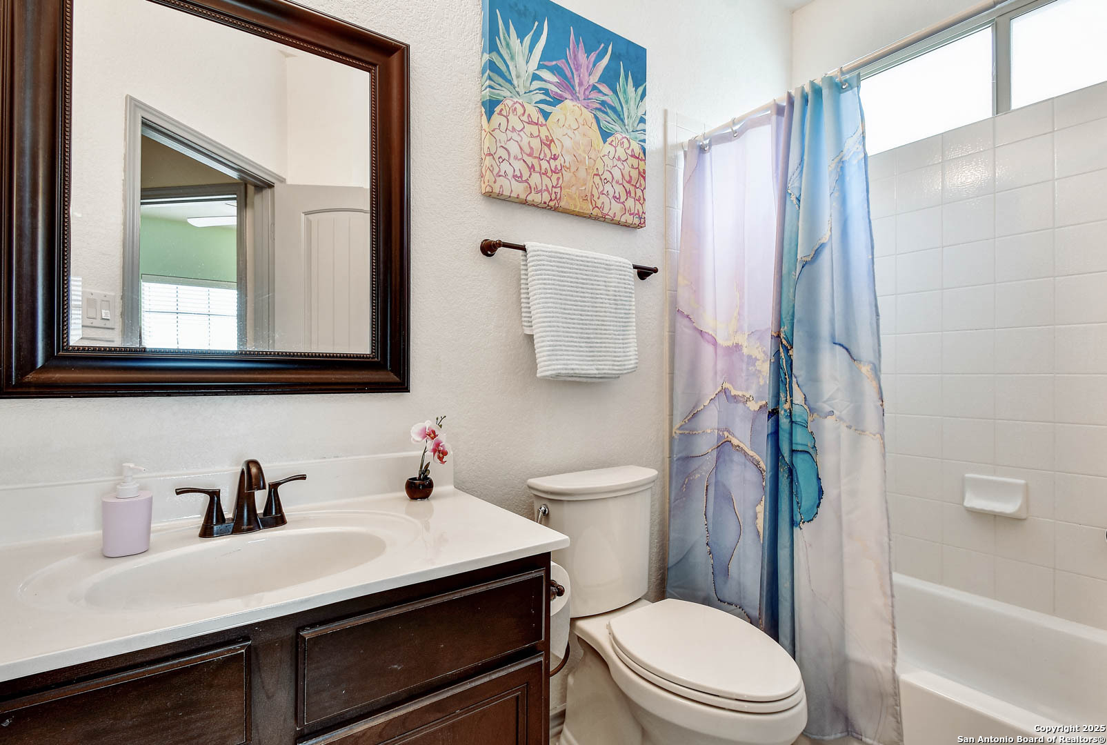 1407 Nicholas Manor