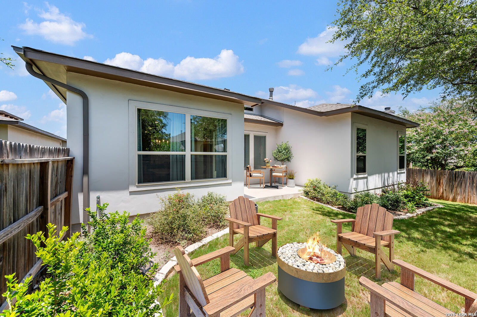 1626 Buttonwood