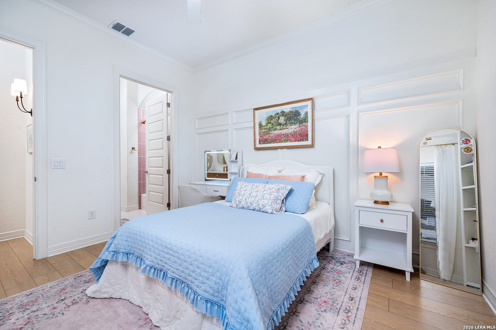 1626 Buttonwood
