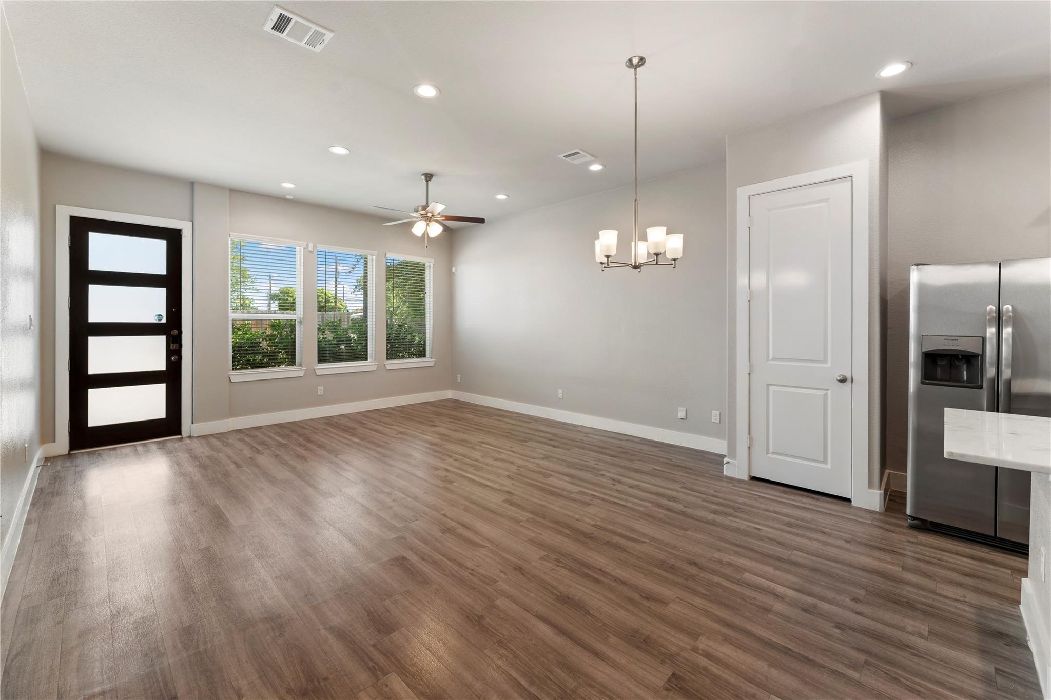 7703 Rainbow Close Lane