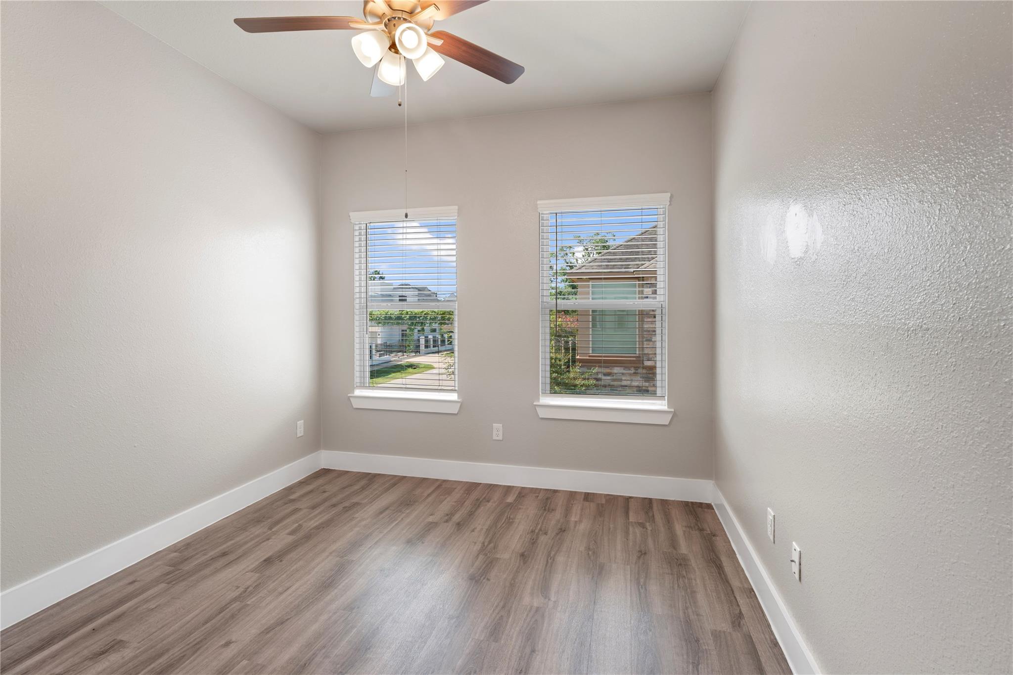 7703 Rainbow Close Lane