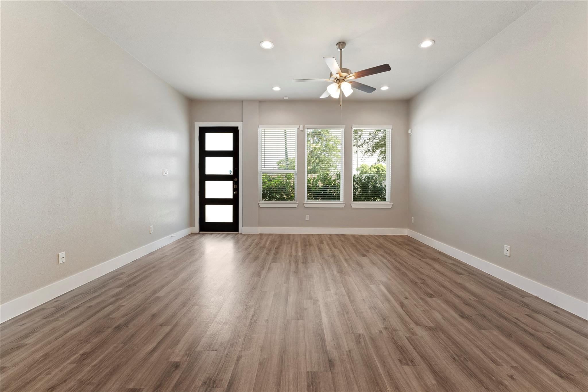 7703 Rainbow Close Lane