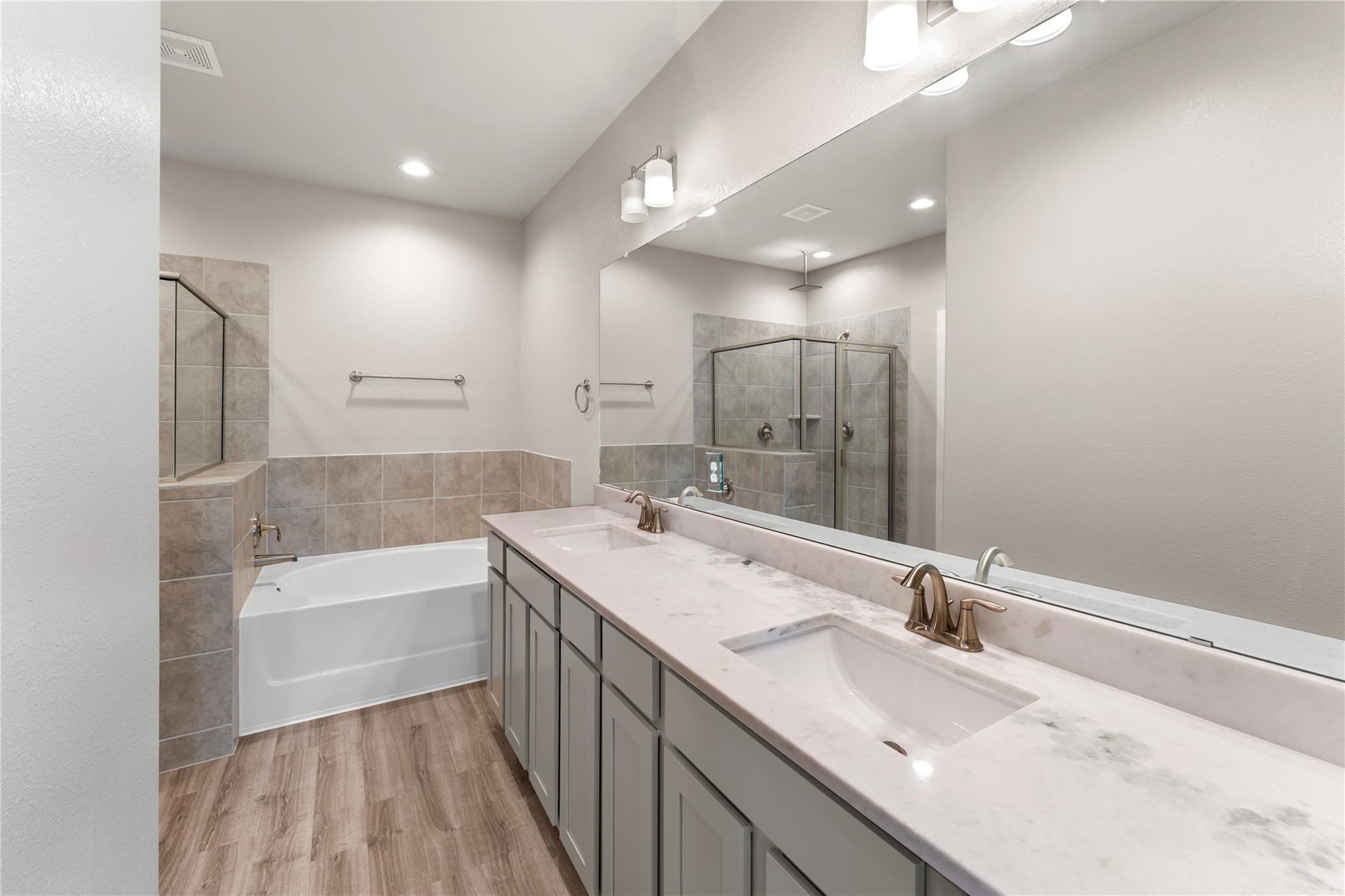 7703 Rainbow Close Lane