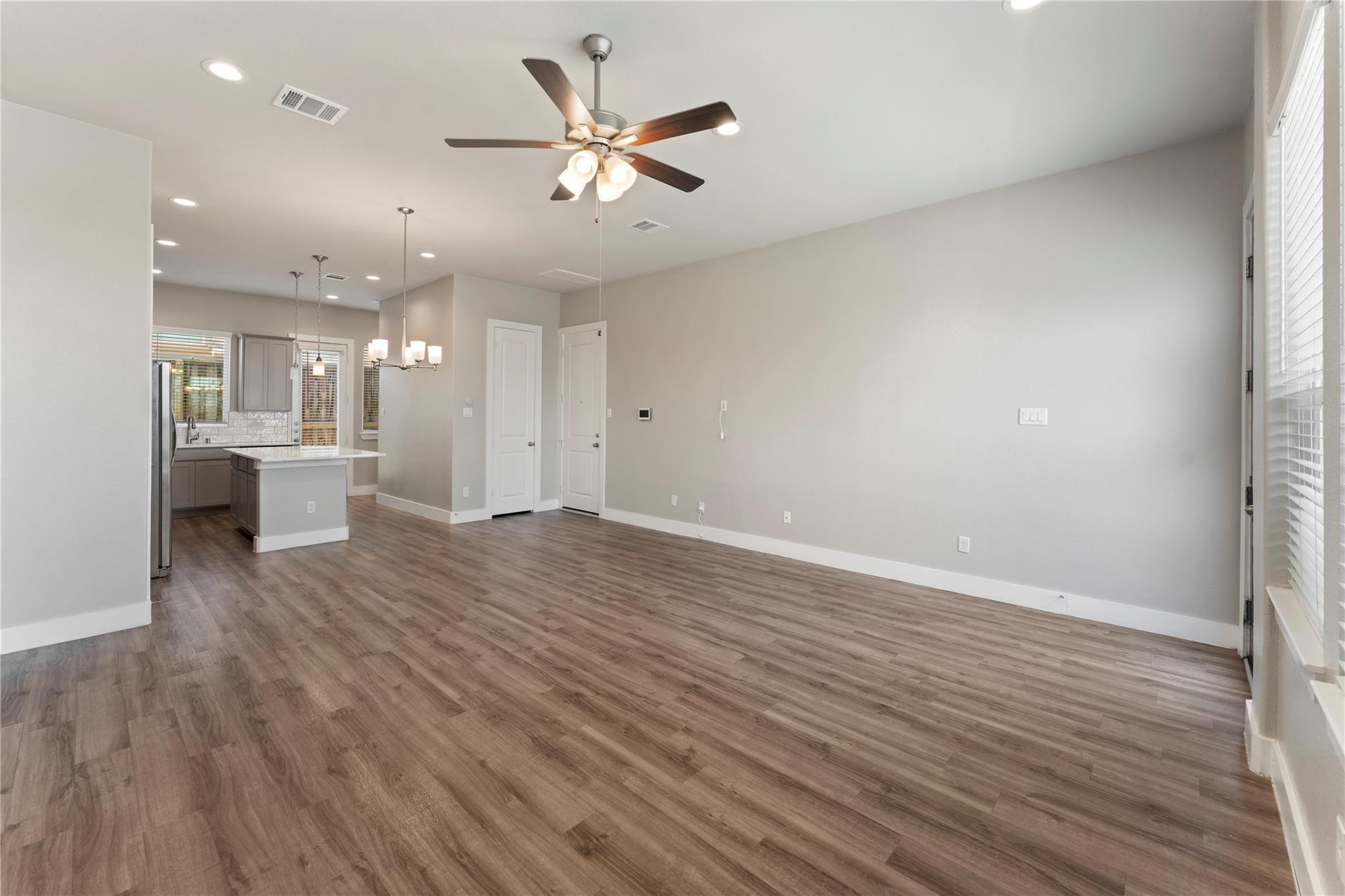 7703 Rainbow Close Lane