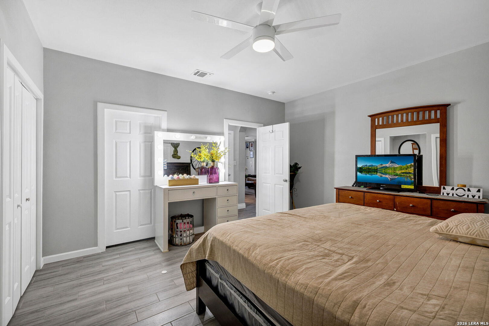 23007 DREAM VIEW DR